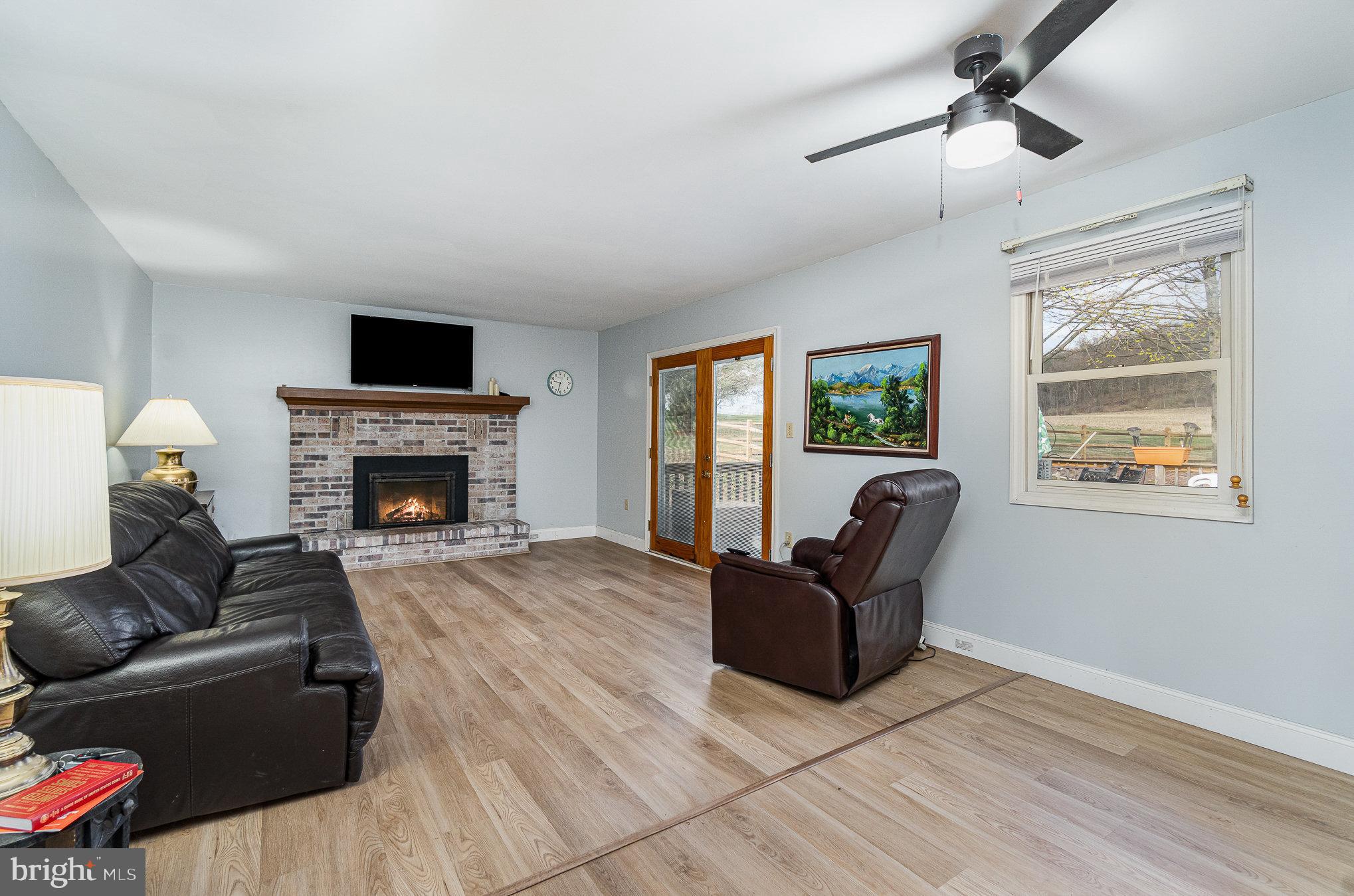 RINGTOWN - Residential