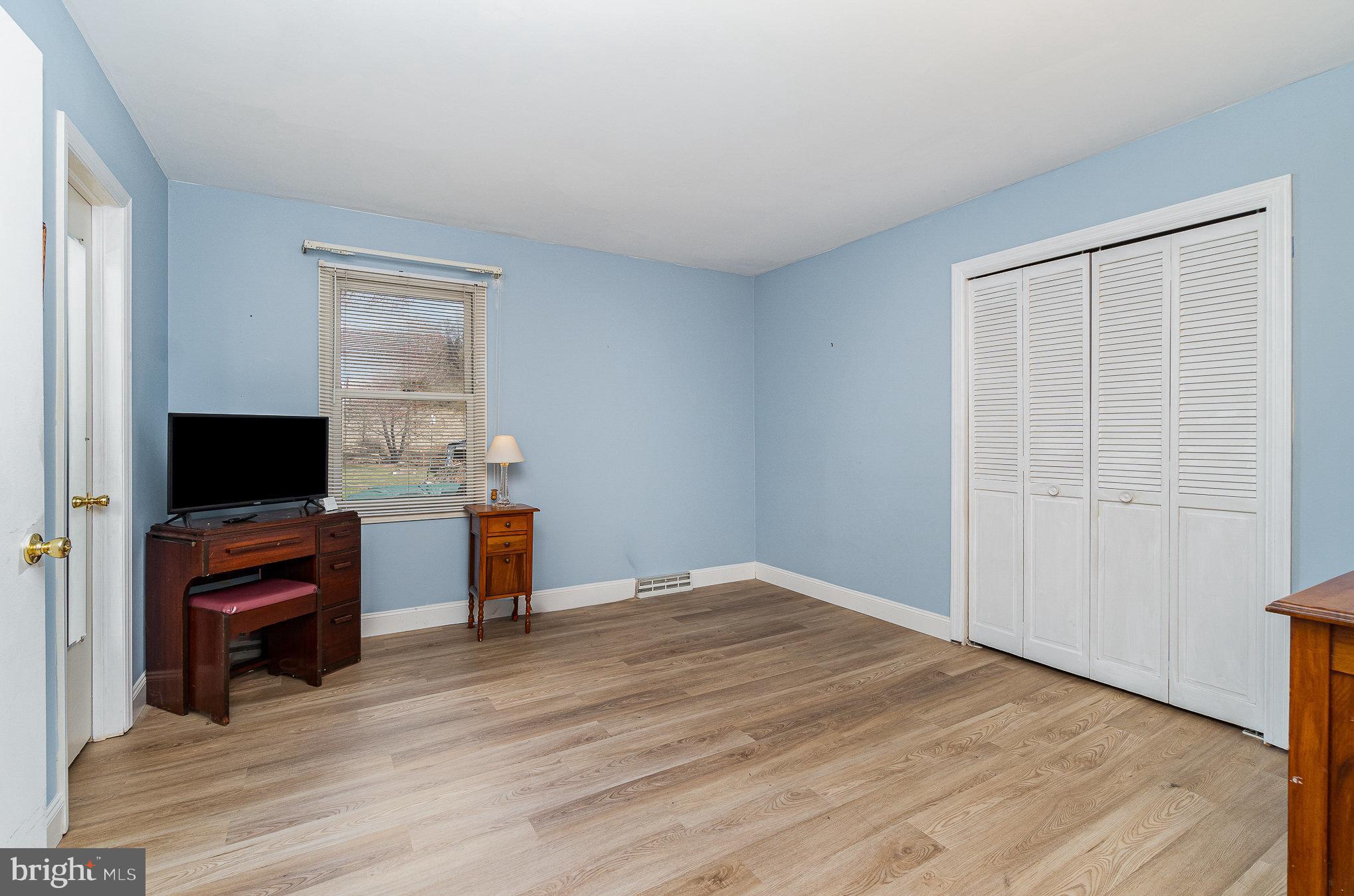 RINGTOWN - Residential