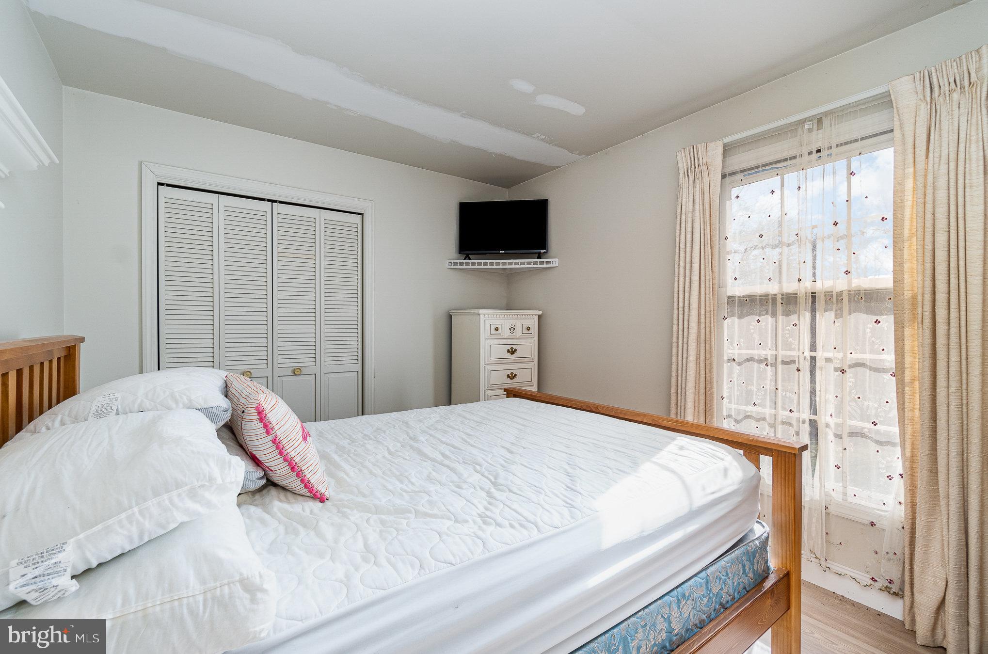 RINGTOWN - Residential