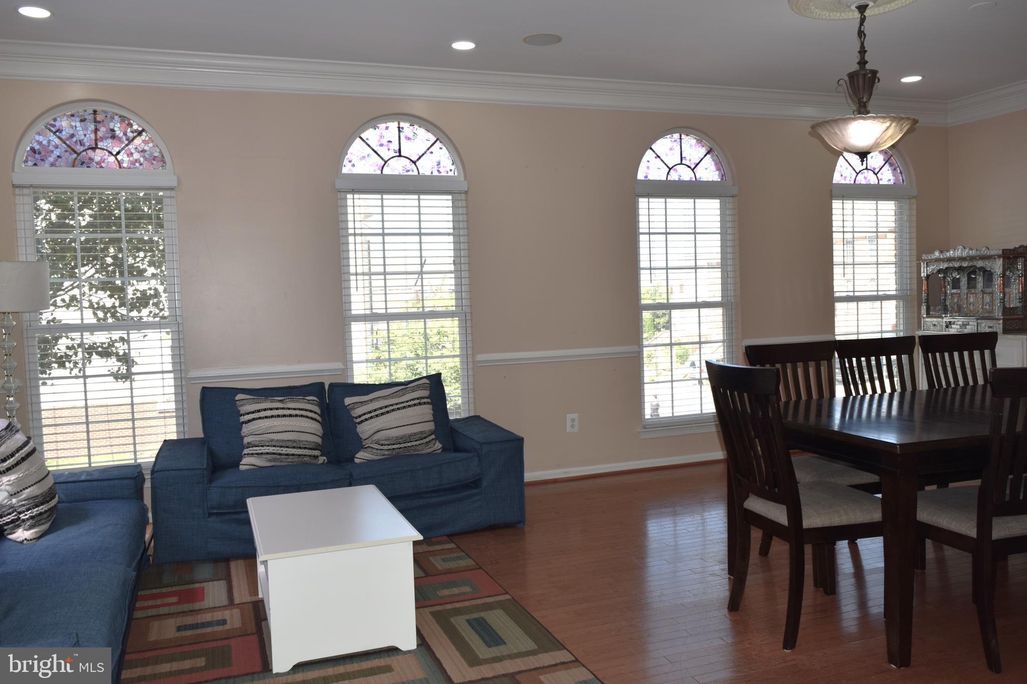 LOUDOUN VALLEY ESTATES - Residential Lease