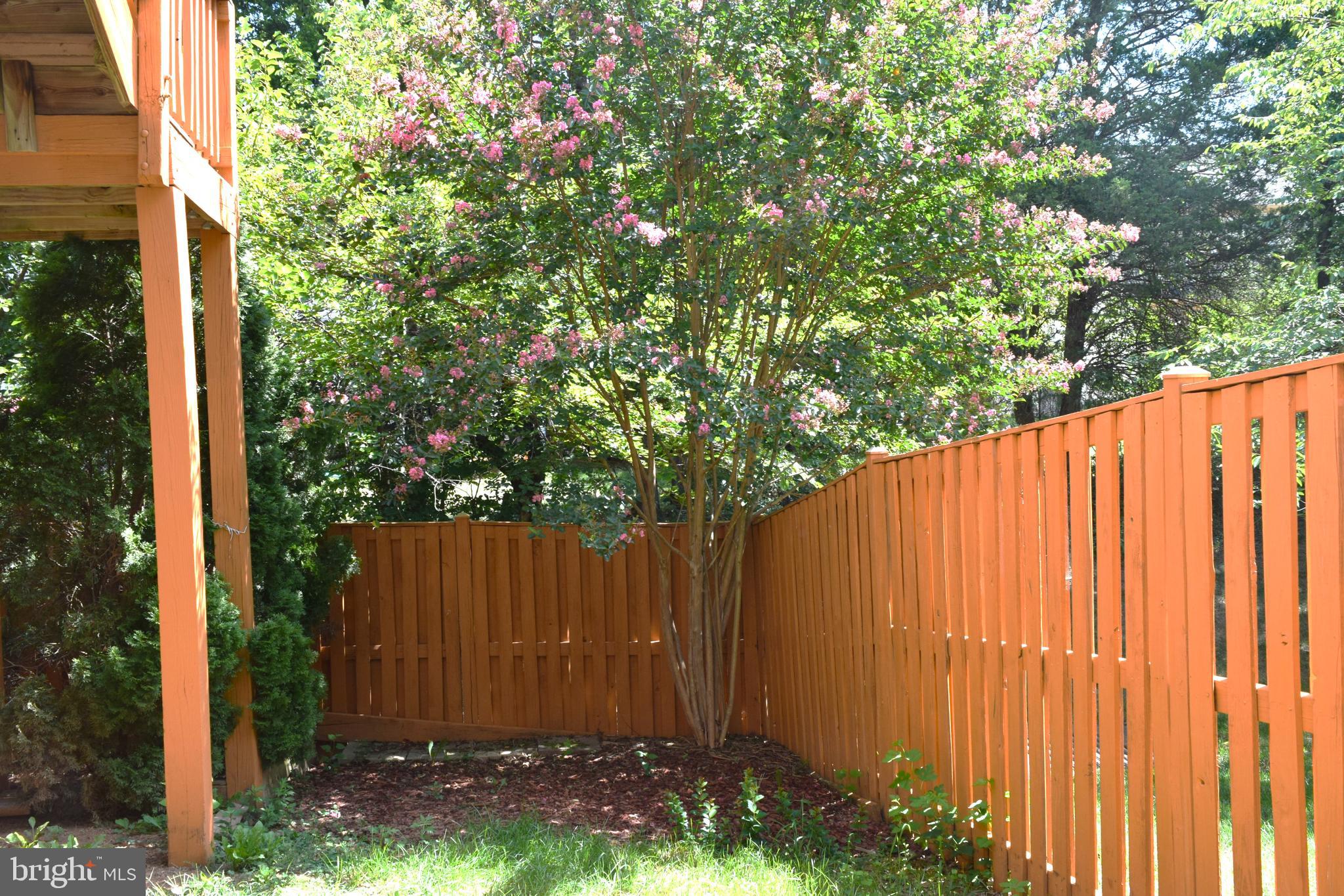 LOUDOUN VALLEY ESTATES - Residential Lease