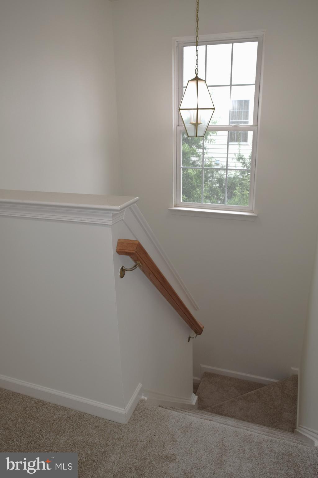 LOUDOUN VALLEY ESTATES - Residential Lease