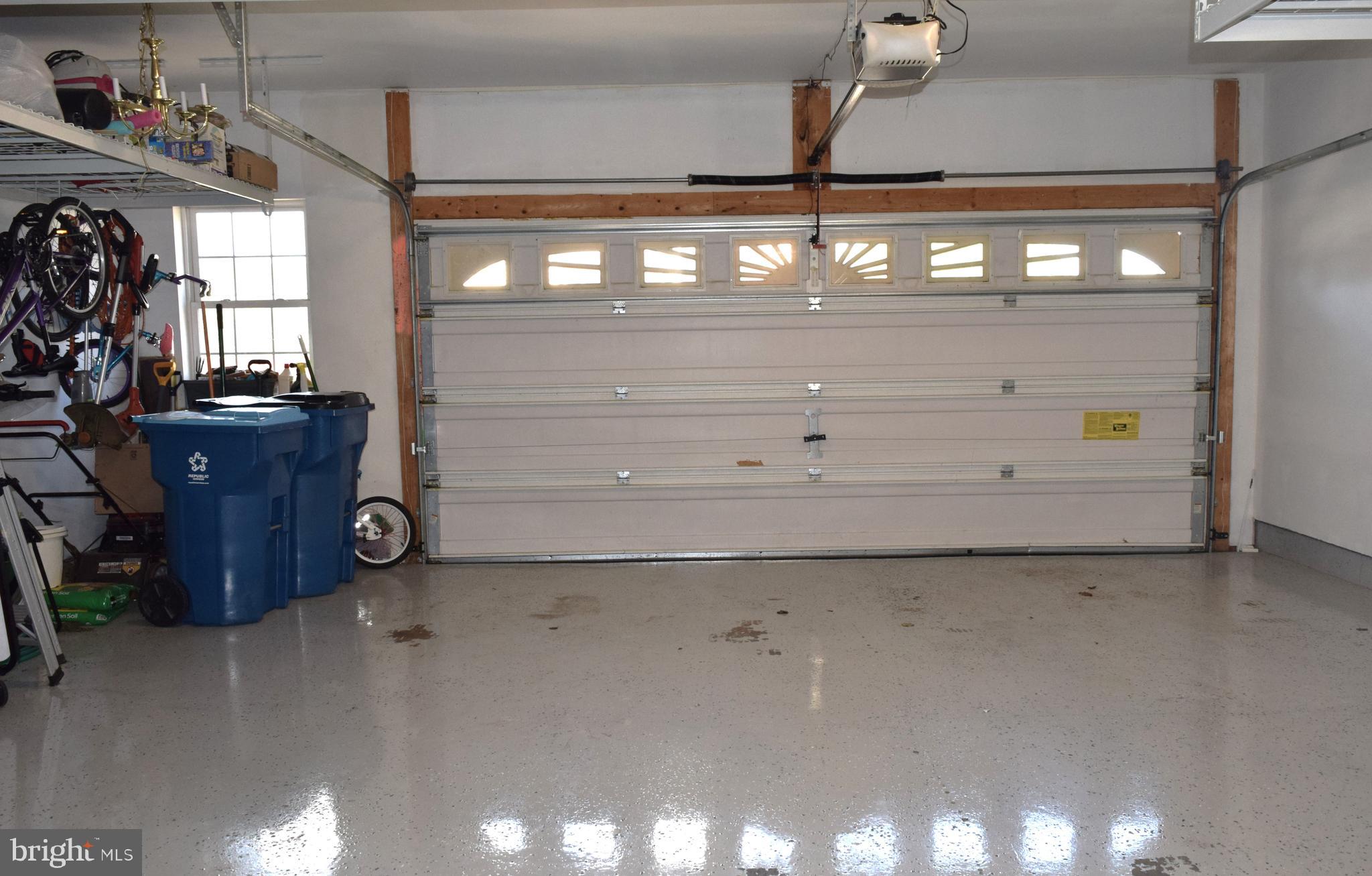 LOUDOUN VALLEY ESTATES - Residential Lease