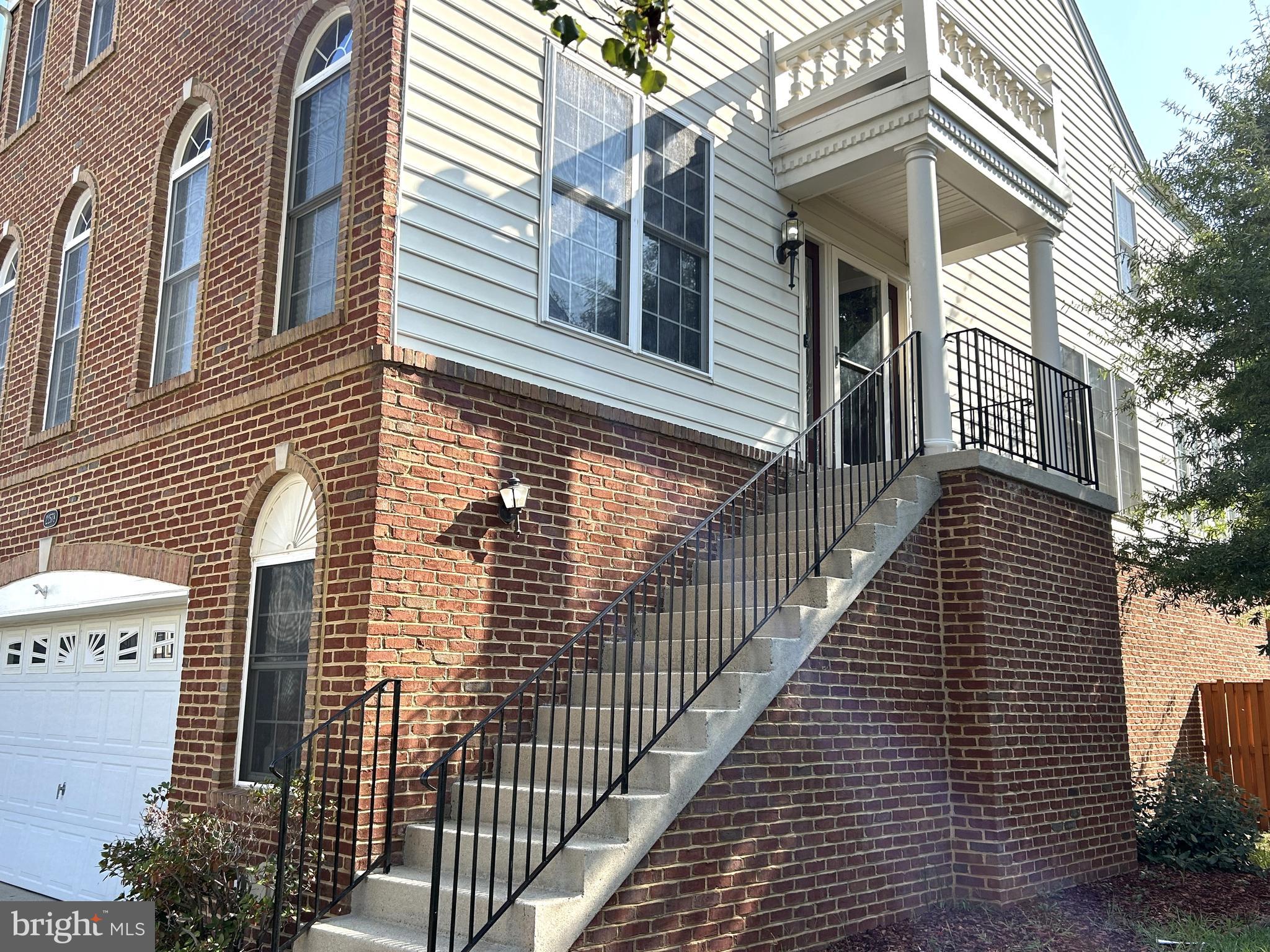 LOUDOUN VALLEY ESTATES - Residential Lease