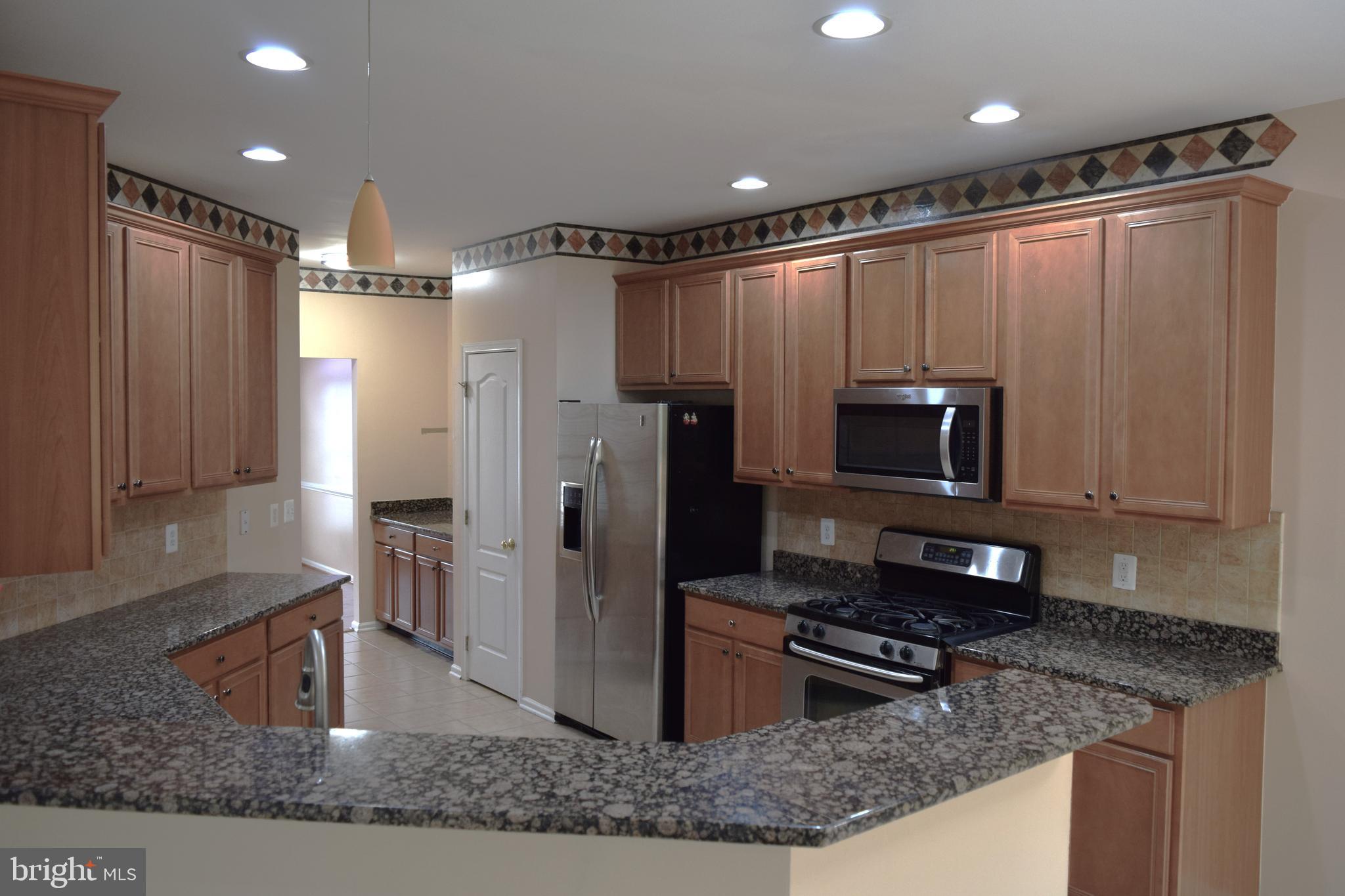 LOUDOUN VALLEY ESTATES - Residential Lease