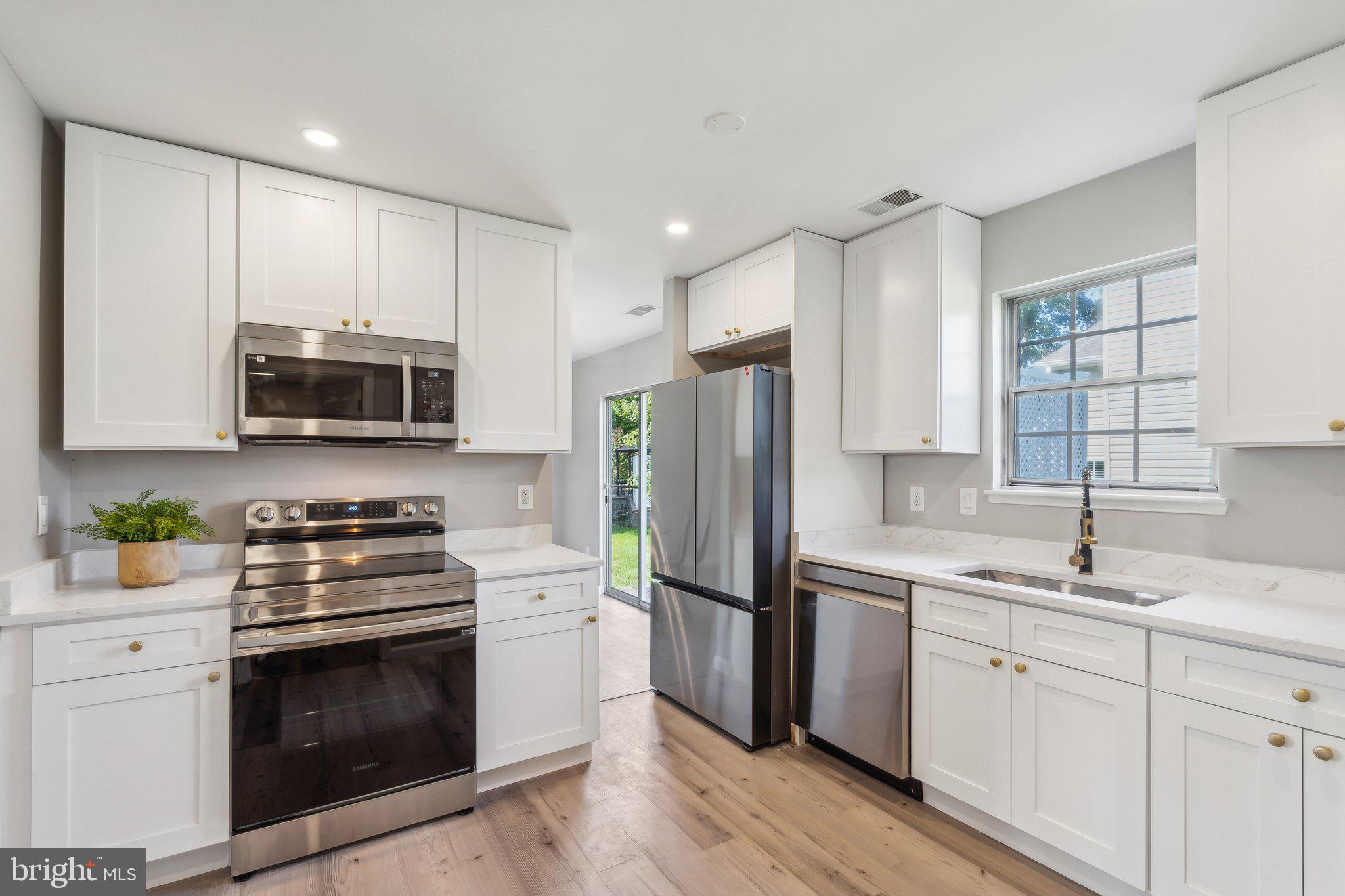 FRANKLIN FARM - Residential