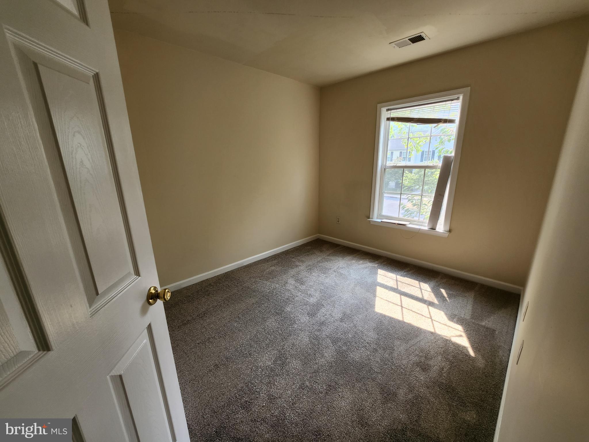 HEDGESVILLE - Residential