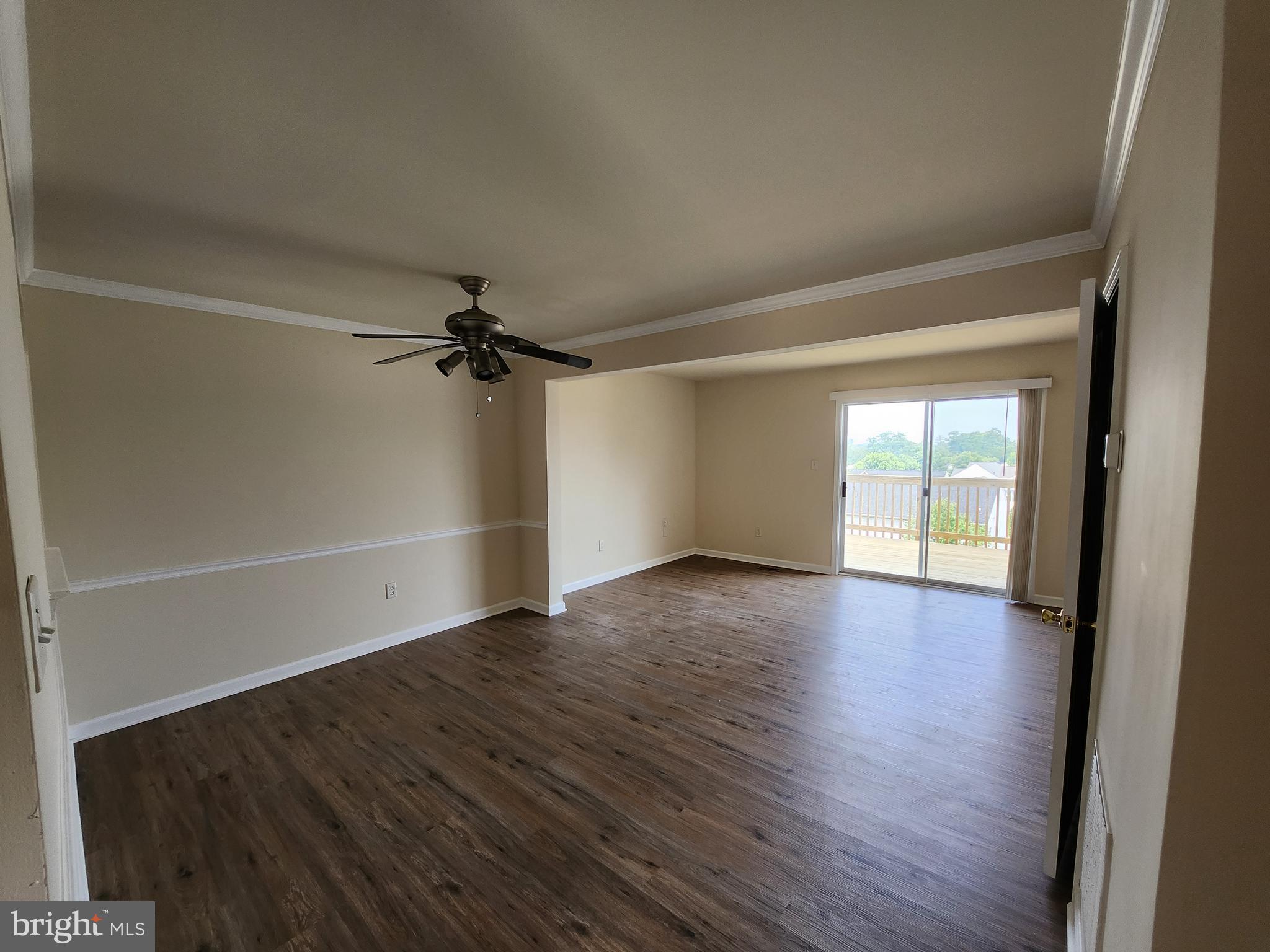 HEDGESVILLE - Residential