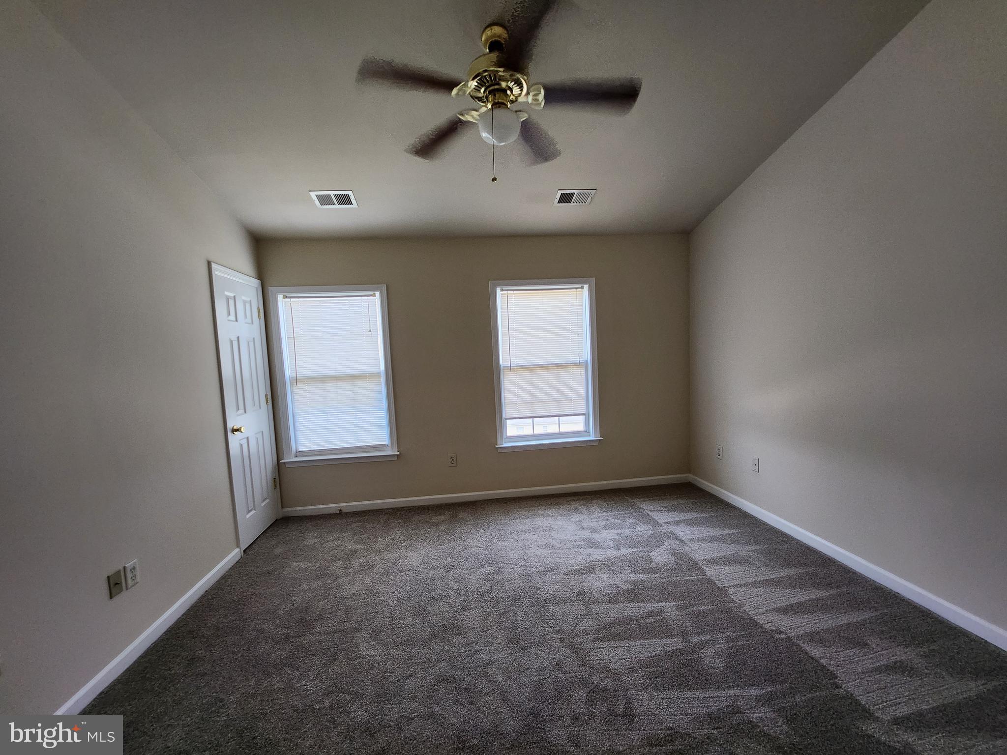 HEDGESVILLE - Residential