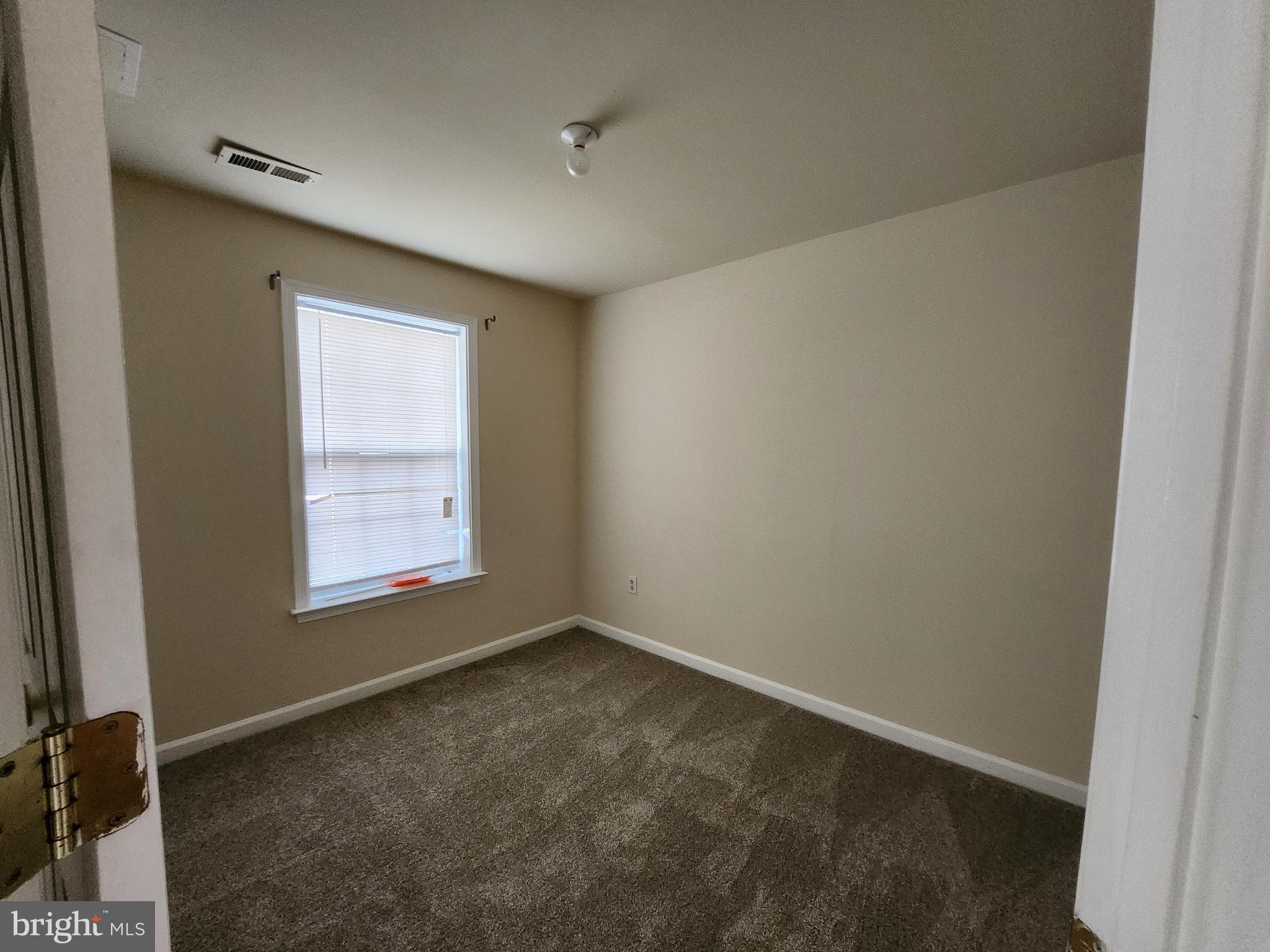 HEDGESVILLE - Residential