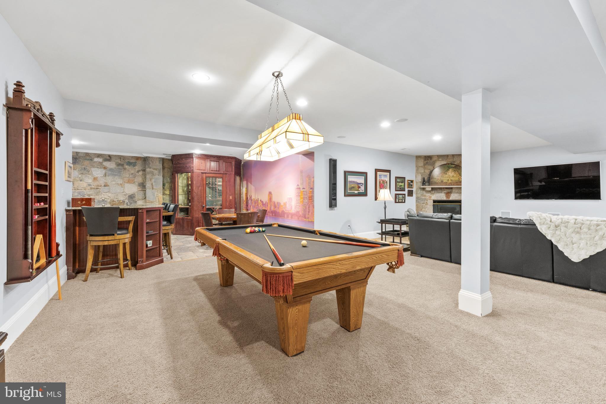 EVANS FARM - Residential