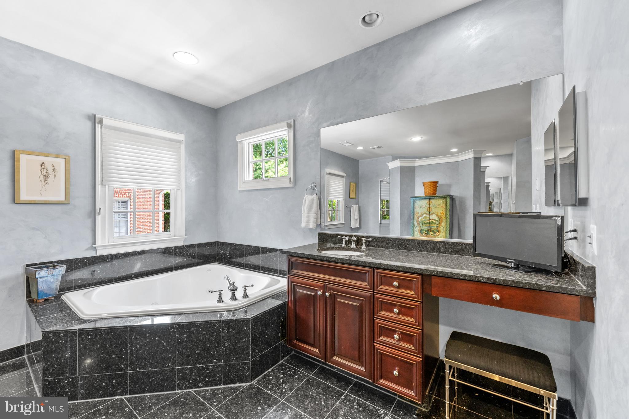 EVANS FARM - Residential