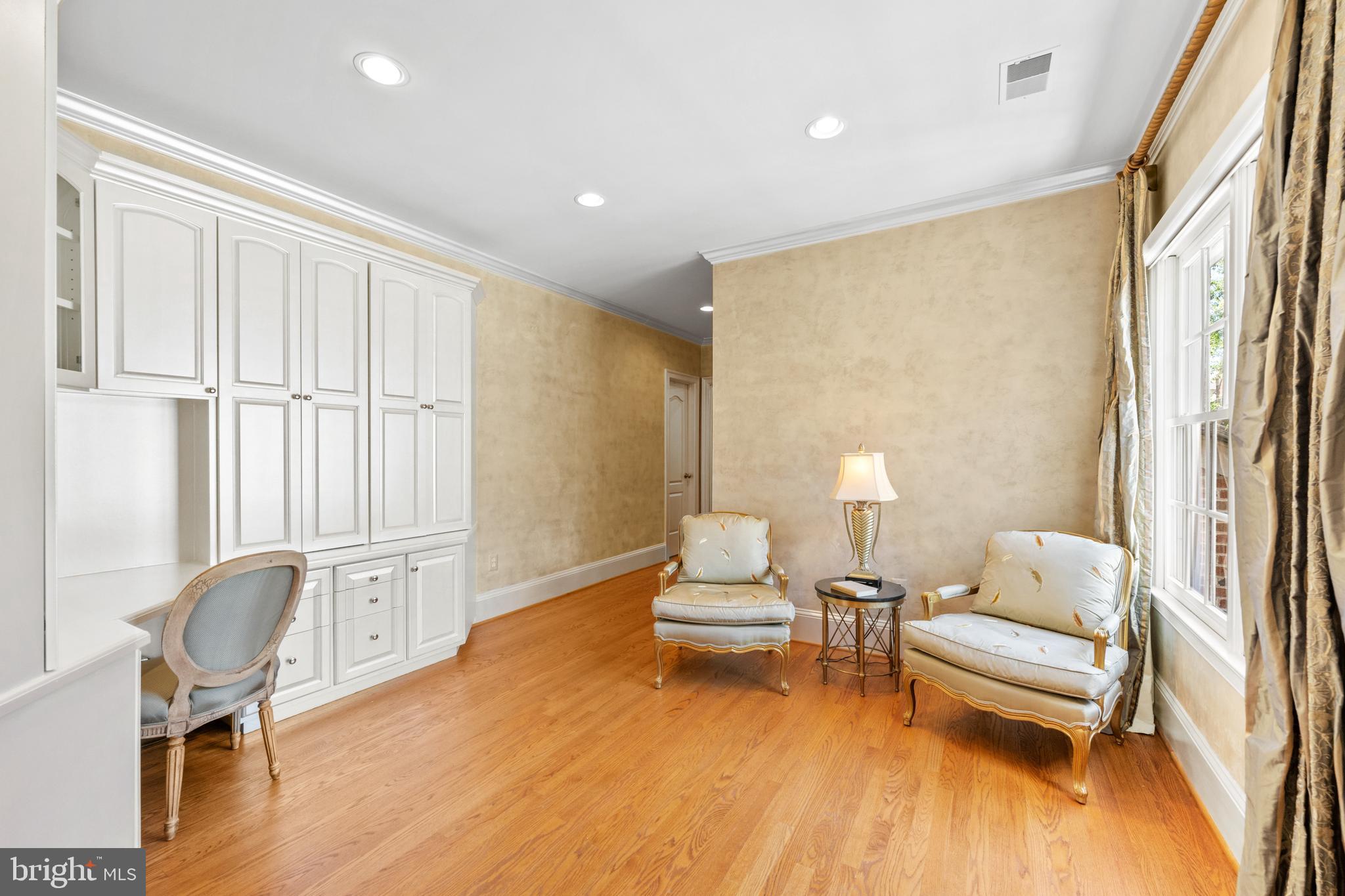 EVANS FARM - Residential