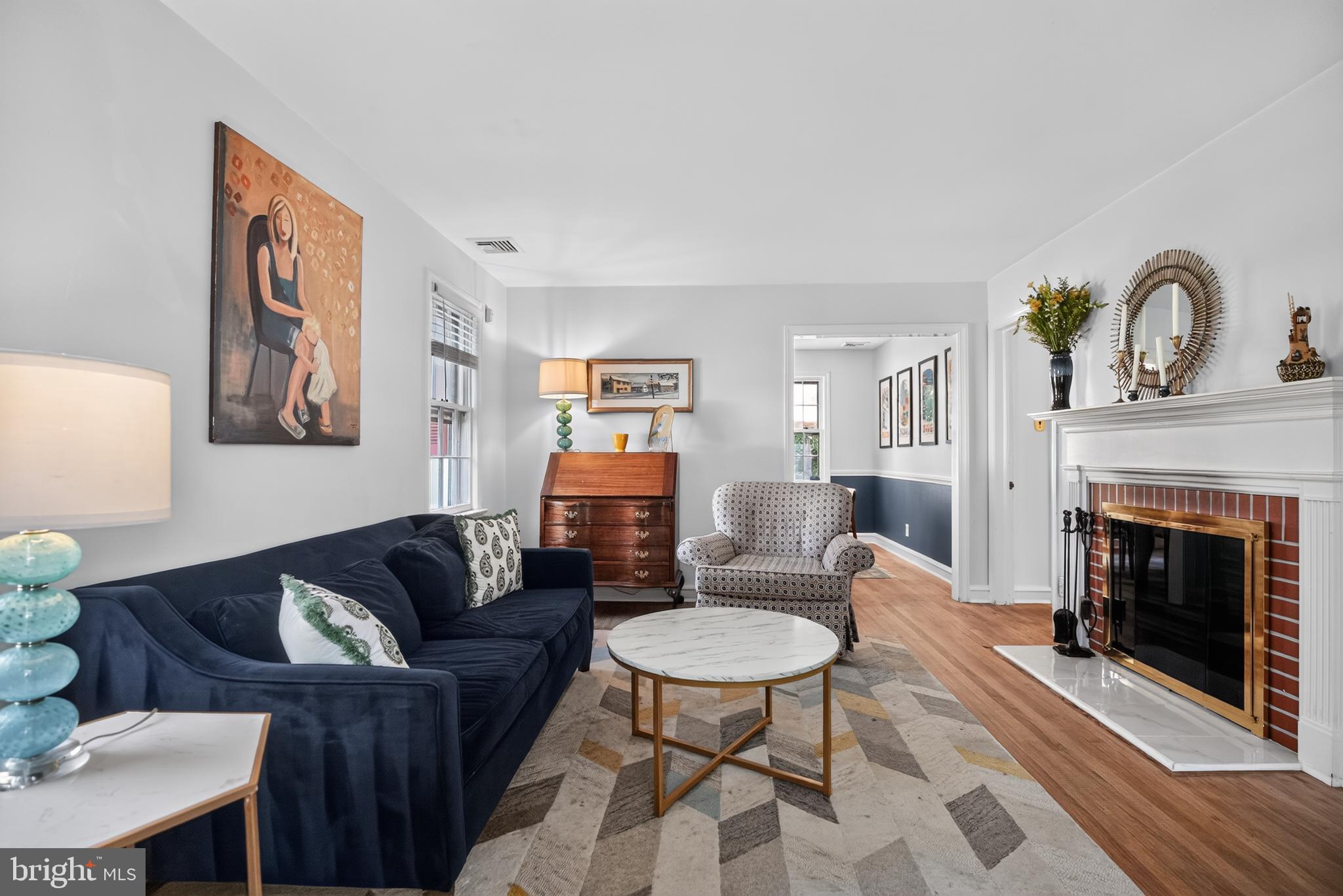 220 HICKORY LANE