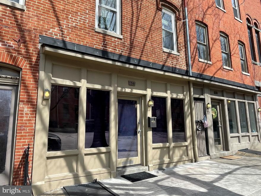 Located in the Historic Federal Hill neighborhood of Baltimore City.  Walking distance to restaurants, shops, parks, entertainment, and sports.  First floor condo unit with separate entry.  Storefront windows that allow plenty of natural lighting.  Open floor plan for Living, Dining and Kitchen area.  Large bedroom with luxury attached bathroom.  Additional powder room for guests and washer/dryer in the unit.  Freshly painted and new carpet.  Ready for occupancy.  

Enjoy all that the Historic Federal Hill has to offer!   Convenient walking distance to Cross Street Market, shops, restaurants, Inner Harbor, and Federal Hill and Riverside parks. Catch a Ravens game at M&T Stadium or cheer on the Orioles at Camden Yards.  Easy commute to I95, I83 and the MARC train.  Free Charm City Circulator Purple route bus runs through Federal Hill and continues up to Baltimore Penn Station for train connections.