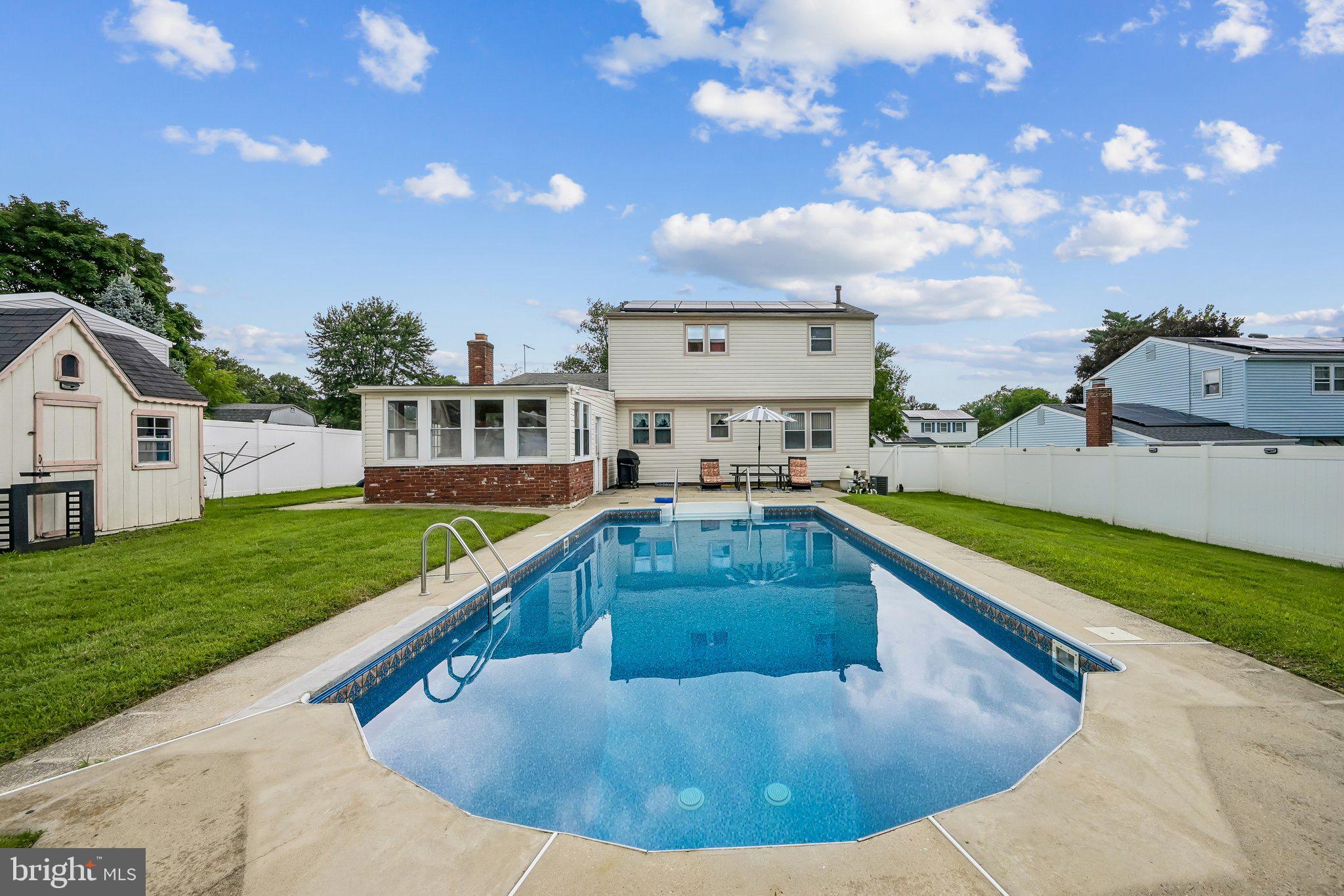 3 GRANT DRIVE