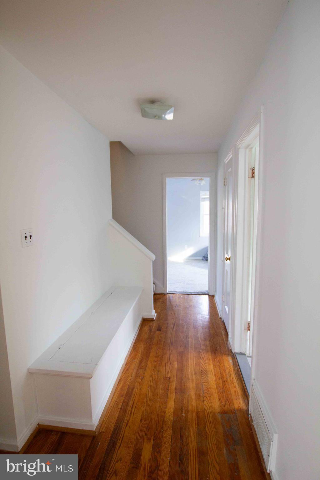 BUCKNELL MANOR - Residential