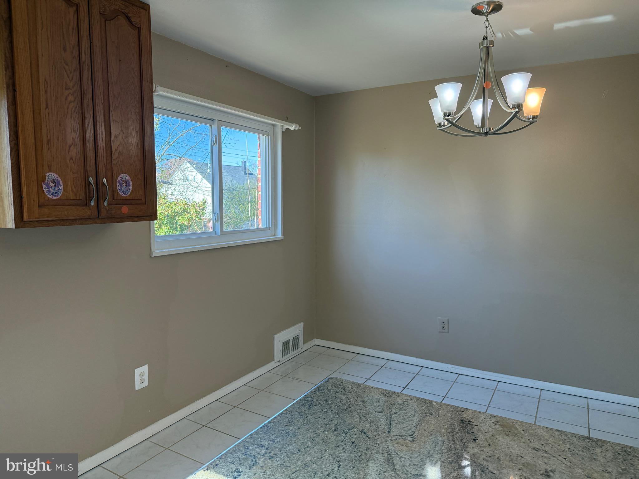 BUCKNELL MANOR - Residential