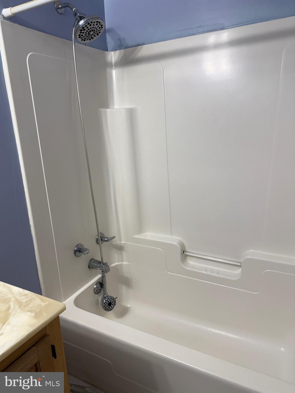 BUCKNELL MANOR - Residential