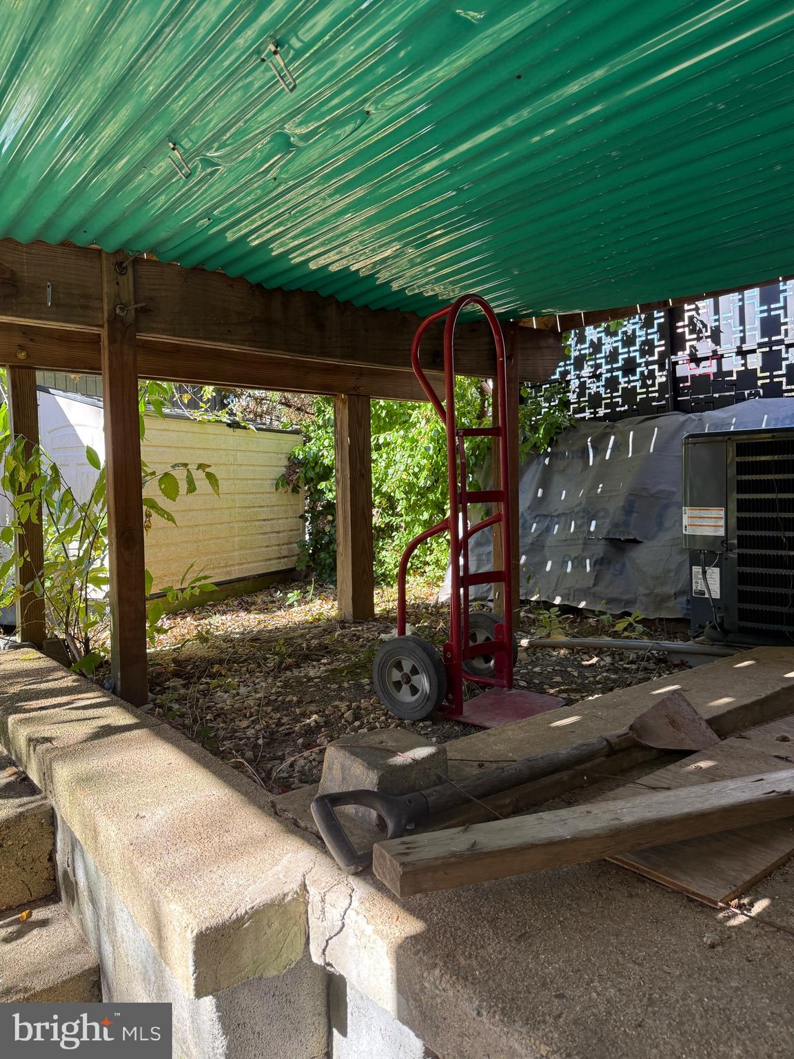 BUCKNELL MANOR - Residential