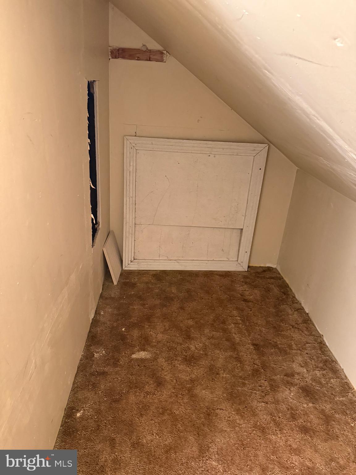 BUCKNELL MANOR - Residential