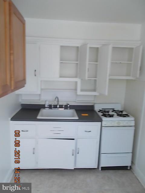 HILLENDALE ESTATES - Residential Income