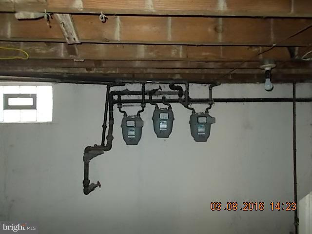 HILLENDALE ESTATES - Residential Income