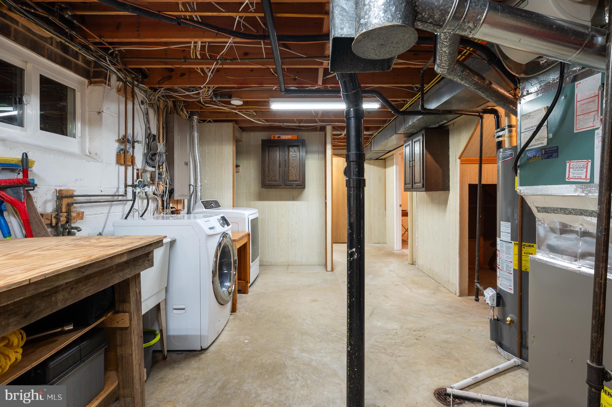 ORANGE HUNT ESTATES - Residential