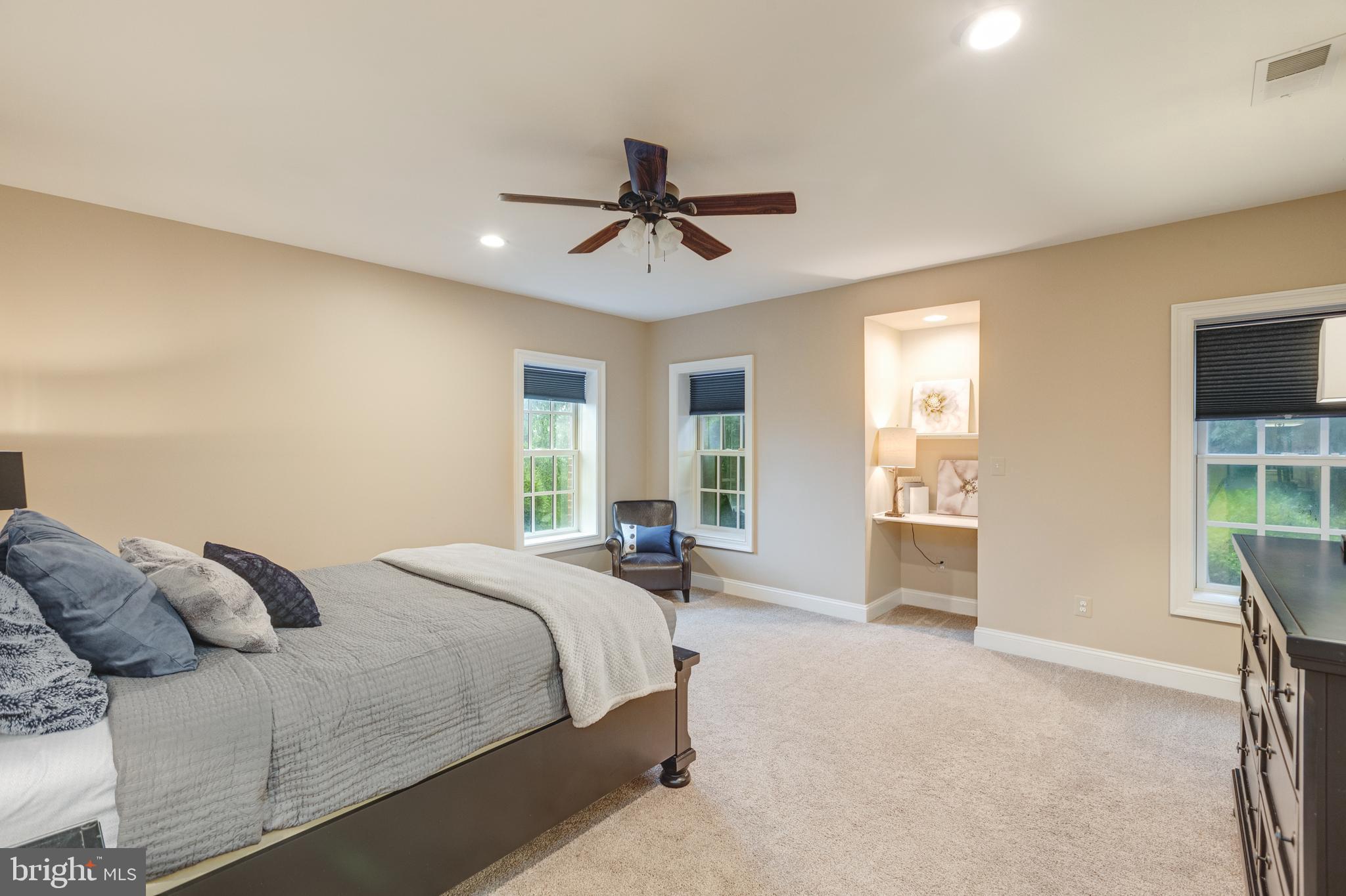 RASPBERRY FALLS - Residential