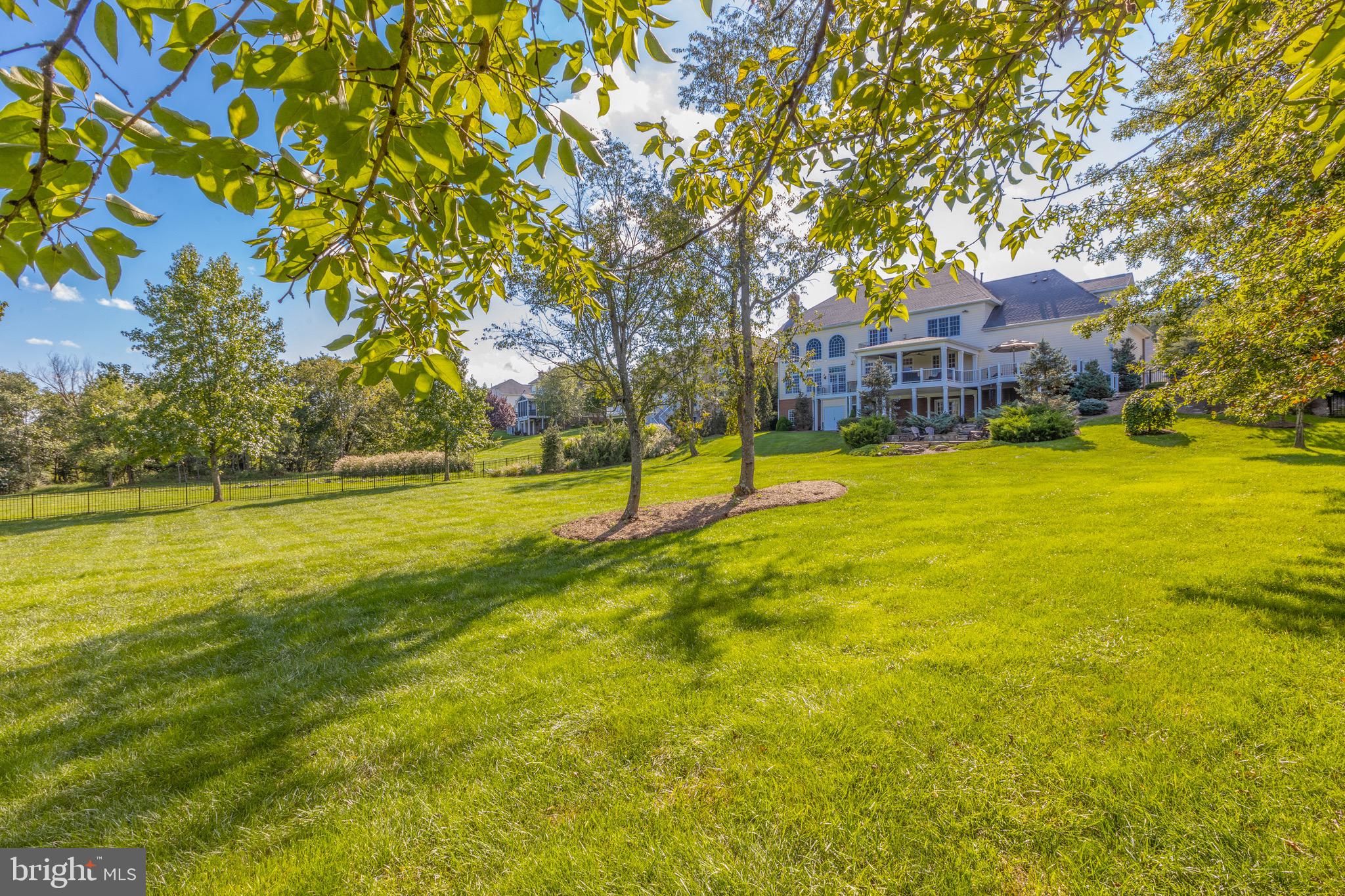 RASPBERRY FALLS - Residential