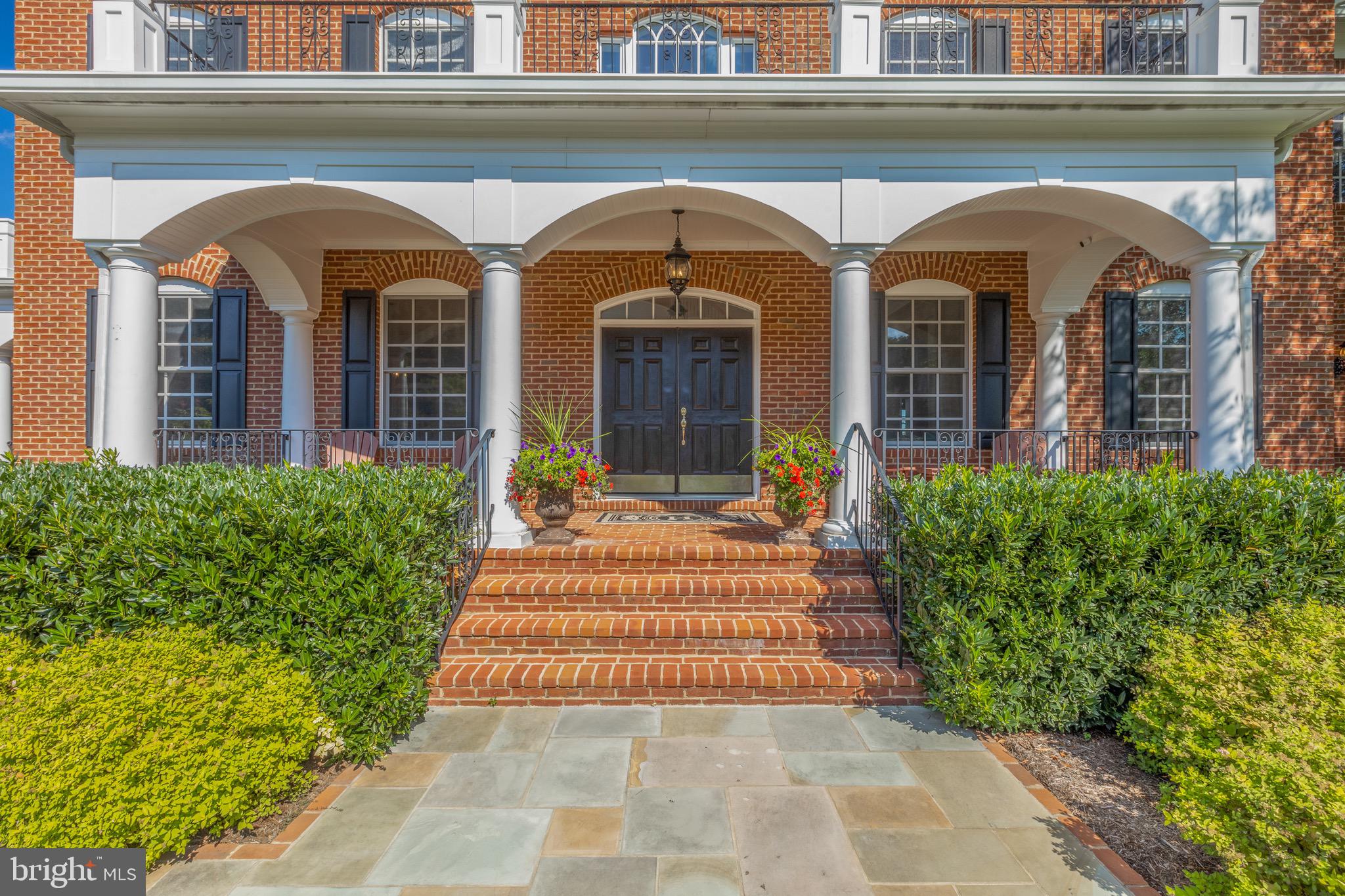 RASPBERRY FALLS - Residential