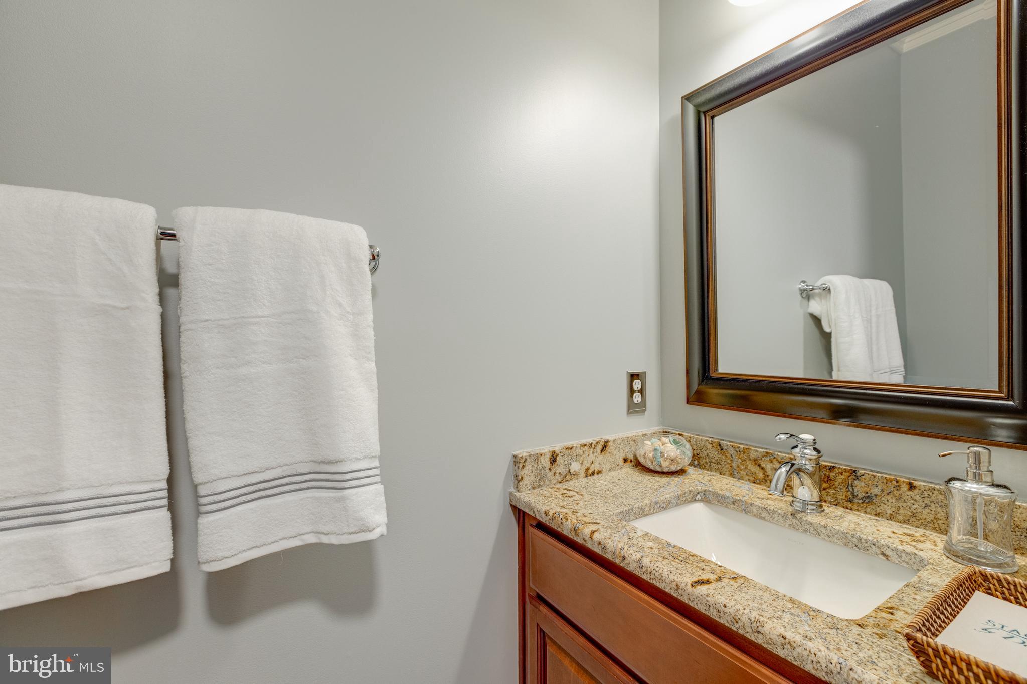 RASPBERRY FALLS - Residential