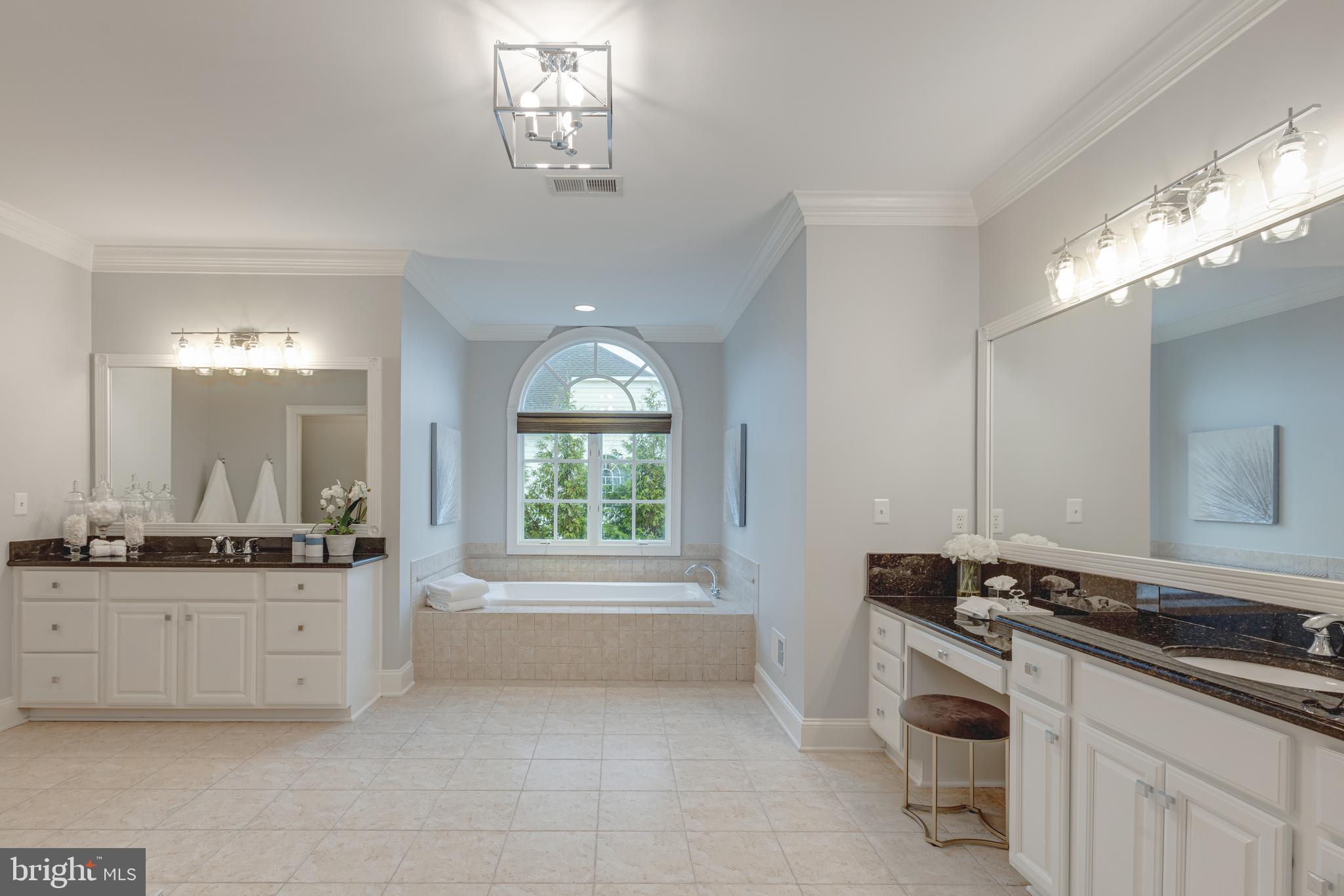 RASPBERRY FALLS - Residential