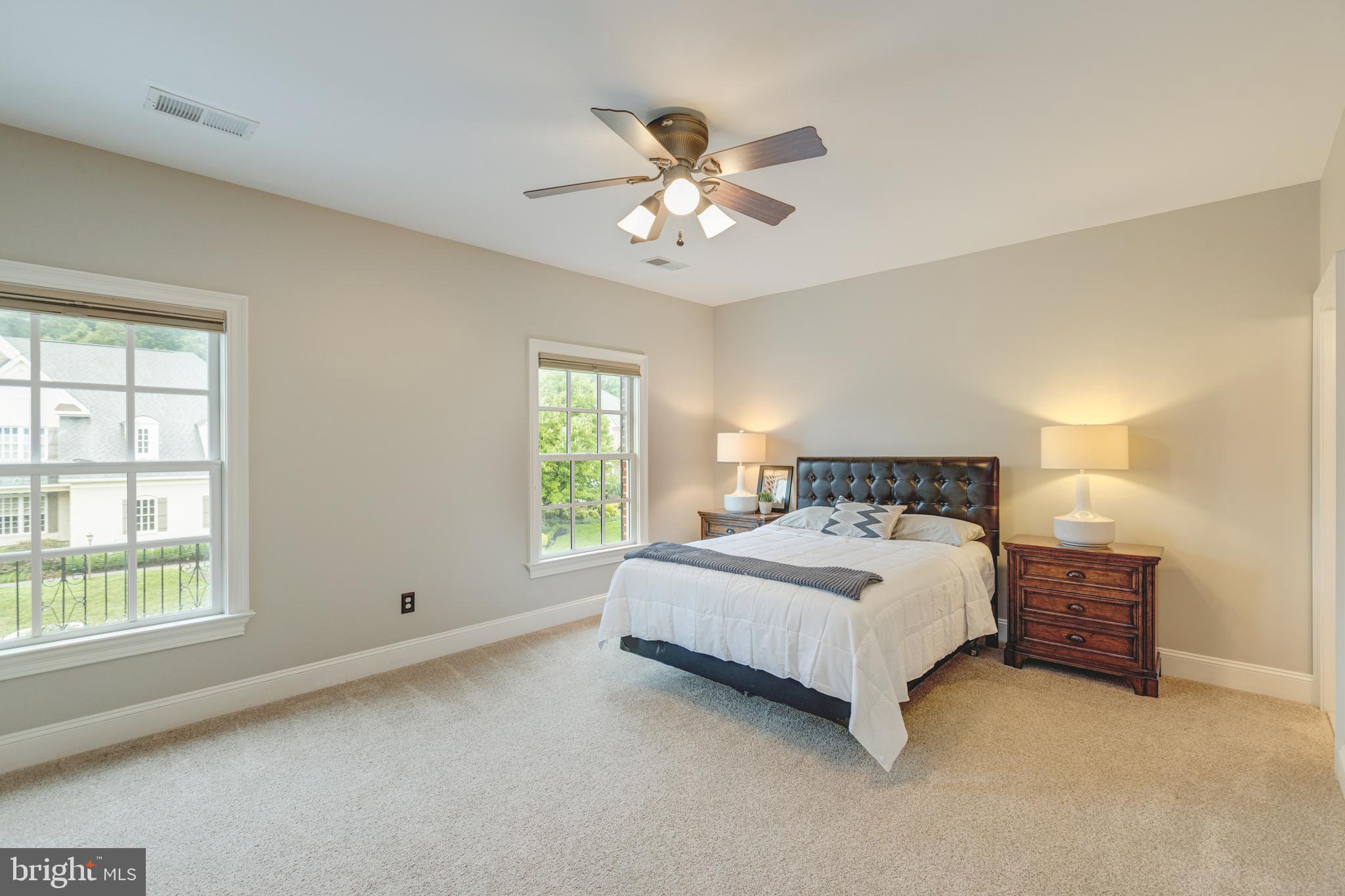 RASPBERRY FALLS - Residential