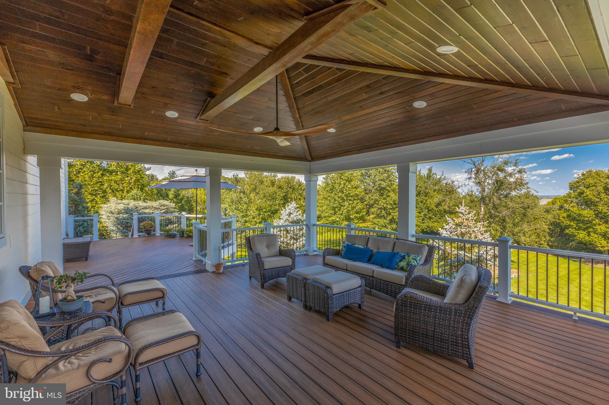 RASPBERRY FALLS - Residential