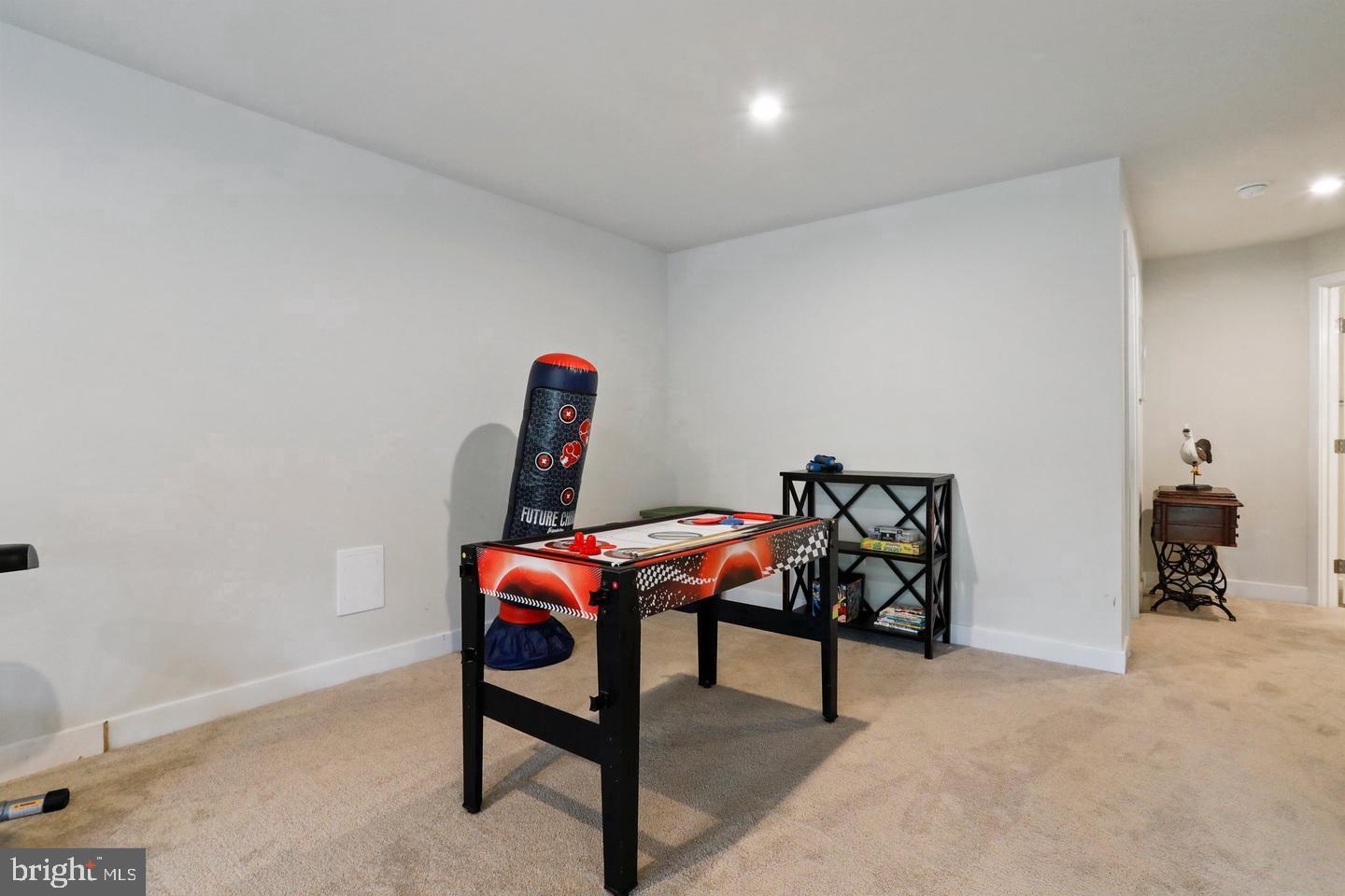 POTOMAC STATION - Residential Lease