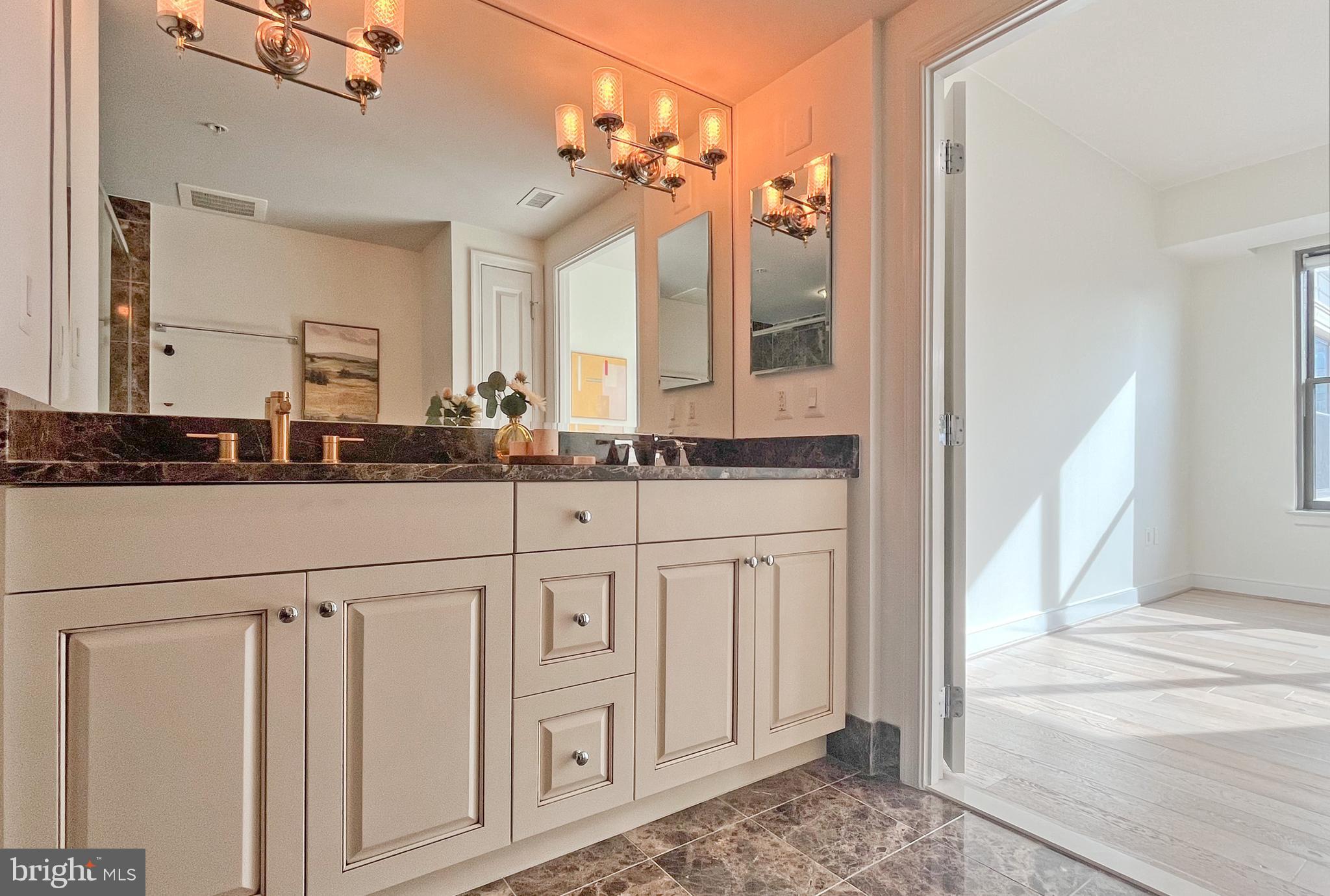 LIONSGATE - Residential