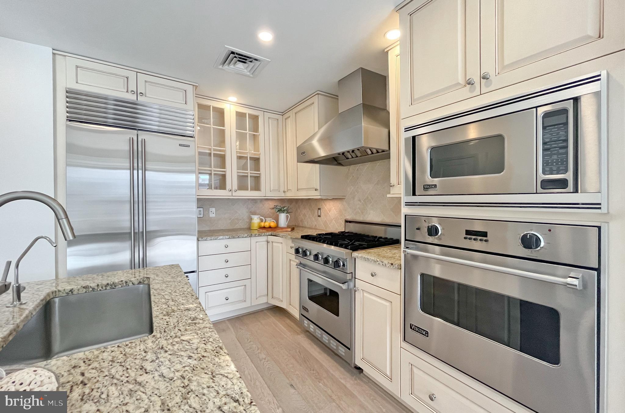 LIONSGATE - Residential