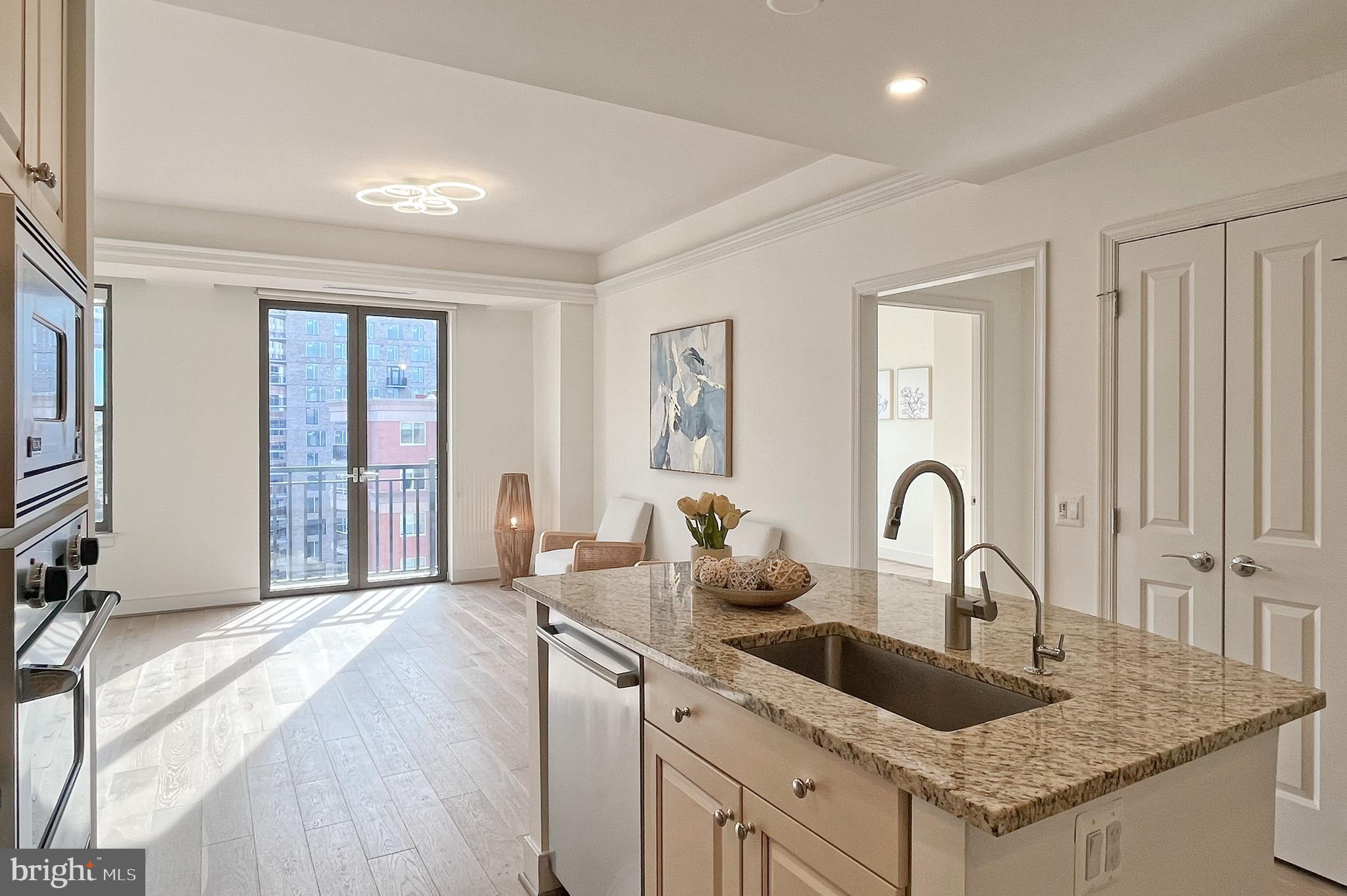 LIONSGATE - Residential