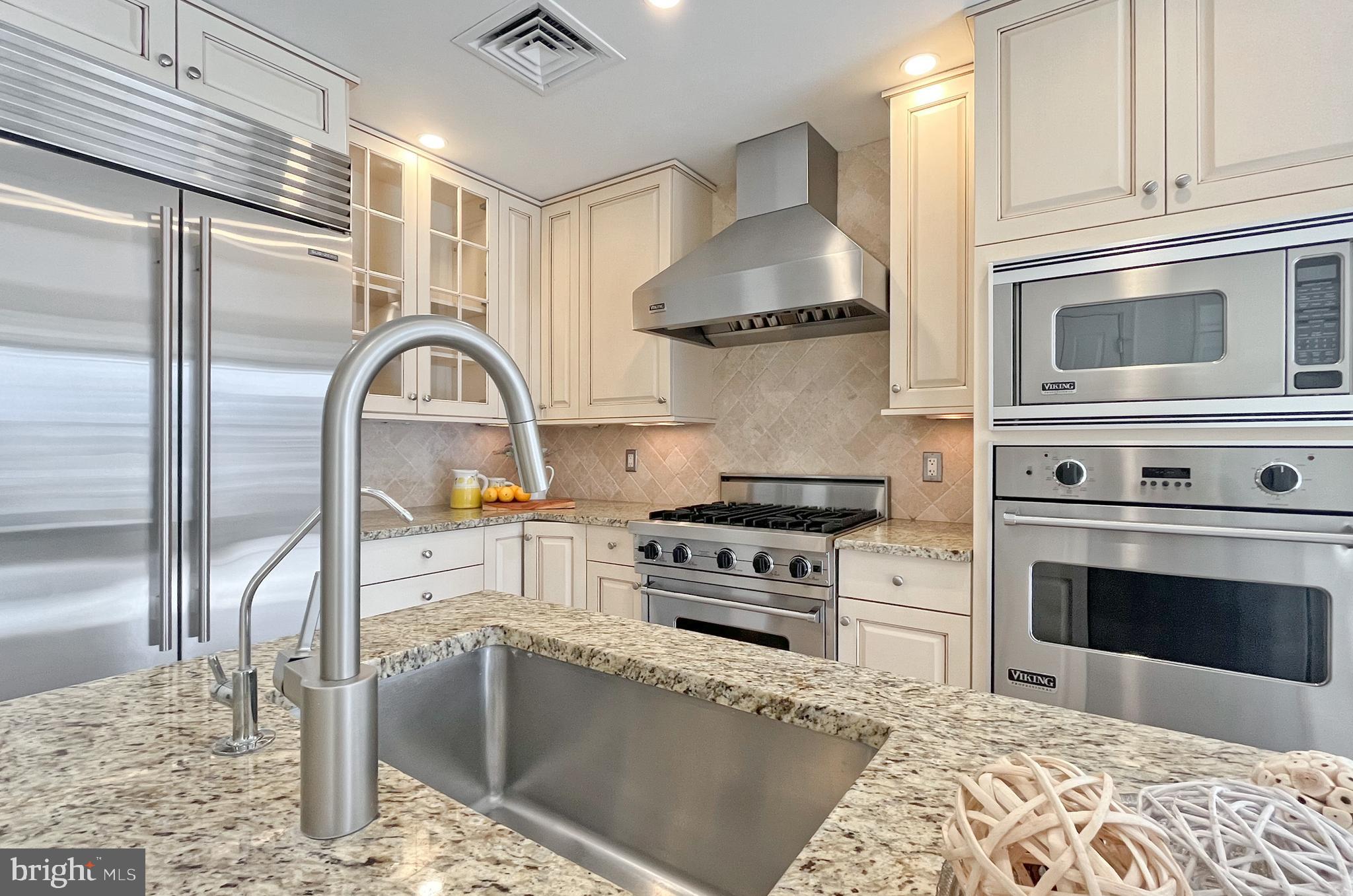 LIONSGATE - Residential