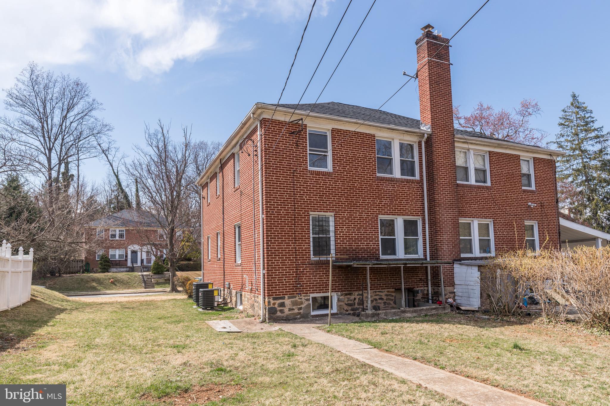 MOUNT WASHINGTON - Residential Lease