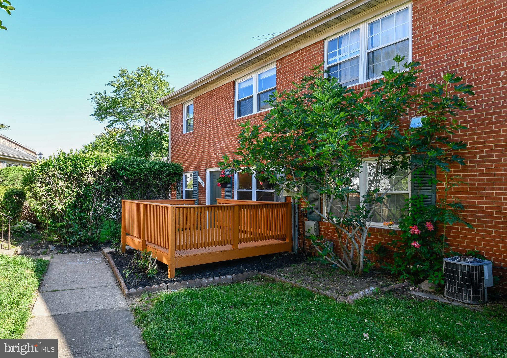 TERRACE TOWNE HOMES OF GUNSTON - Residential