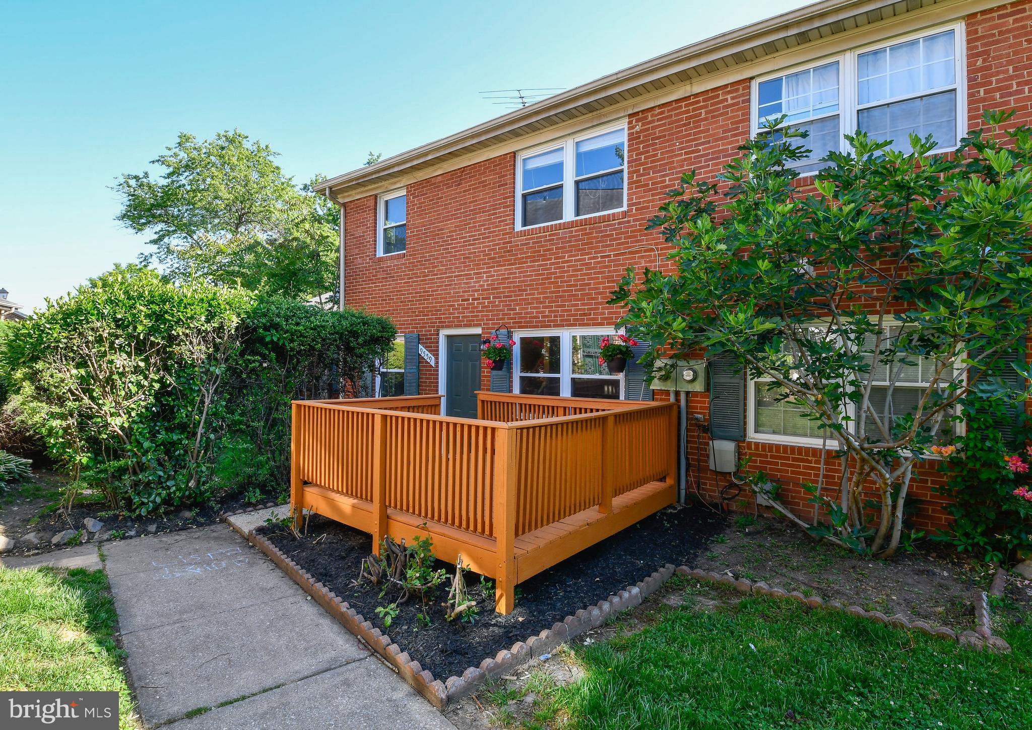 TERRACE TOWNE HOMES OF GUNSTON - Residential