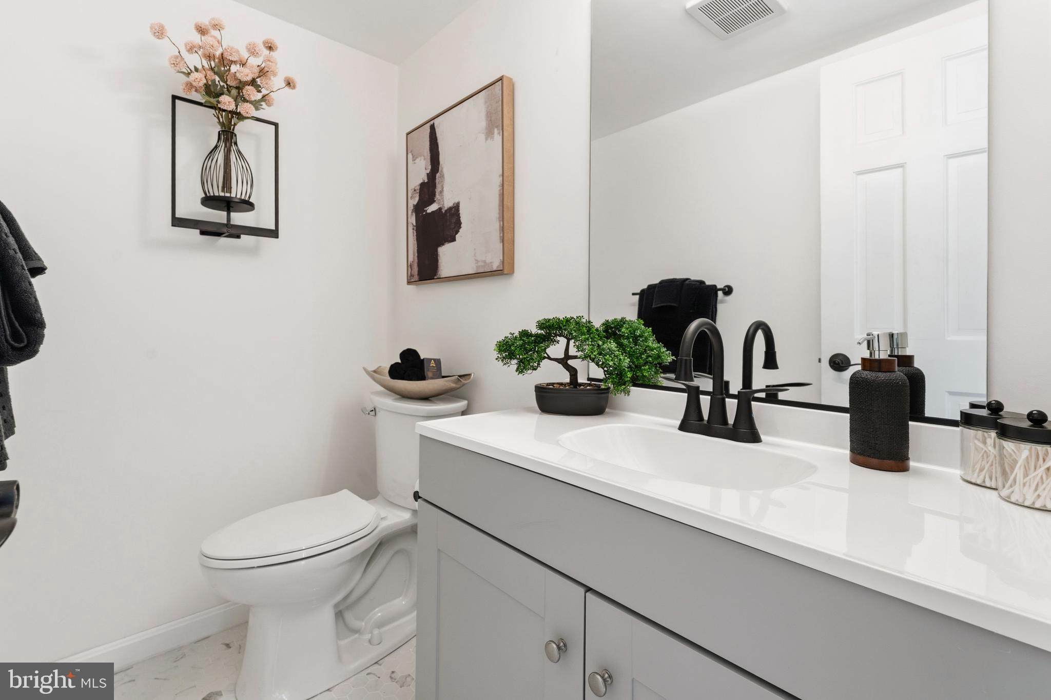 OLD TOWN ALEXANDRIA - Residential