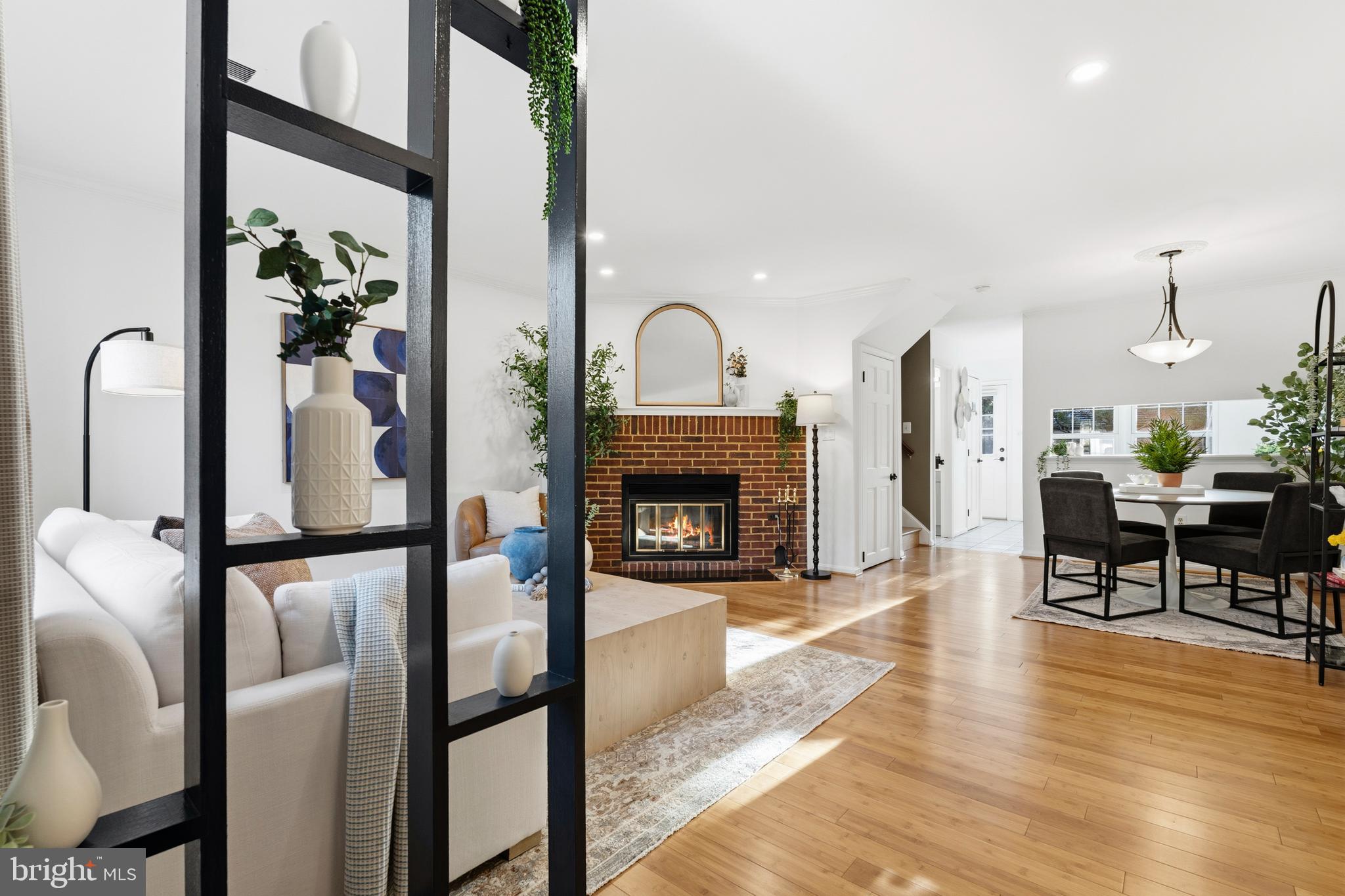 502 S COLUMBUS STREET S