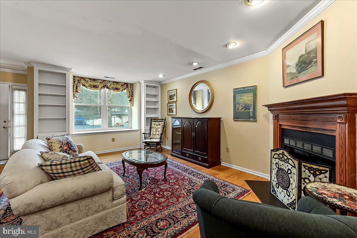 63 BAYBERRY COURT 63