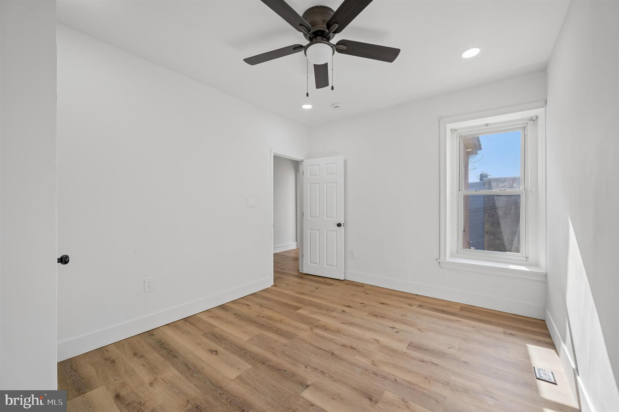 ROXBOROUGH - Residential