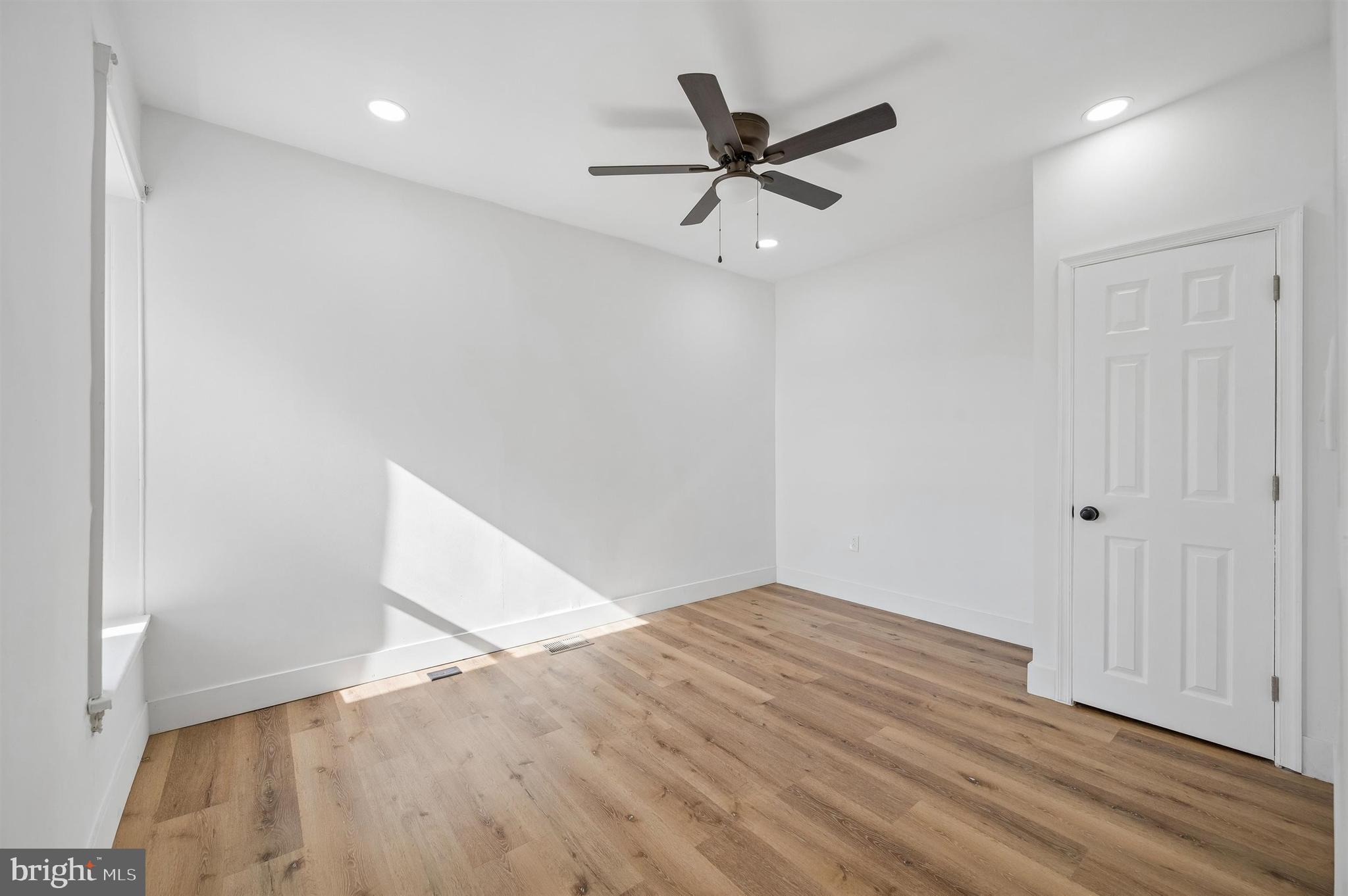 ROXBOROUGH - Residential