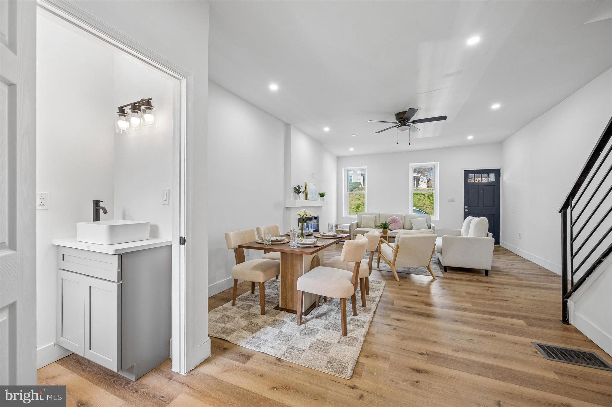 ROXBOROUGH - Residential