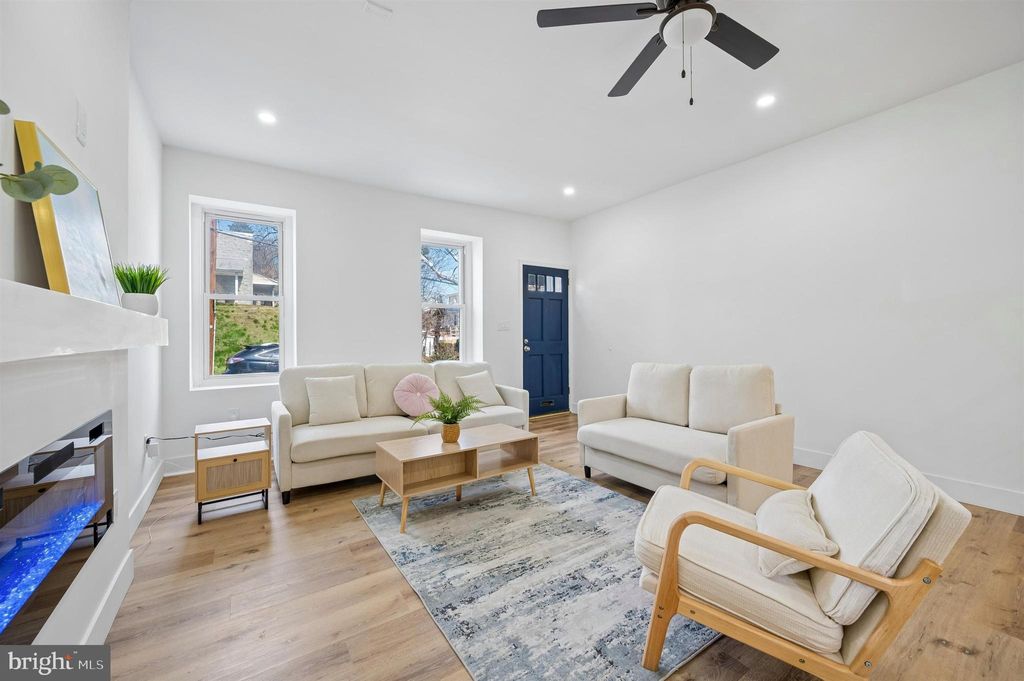 Photo of 3712 Manayunk Avenue, PHILADELPHIA, PA 19128 (MLS # PAPH2597582)